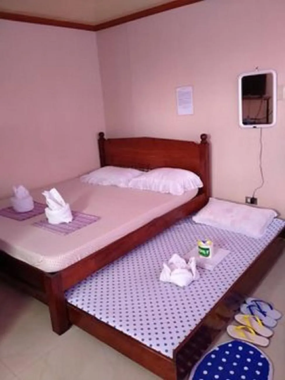 Bed in D'MESA Seacretlodge and Restaurant