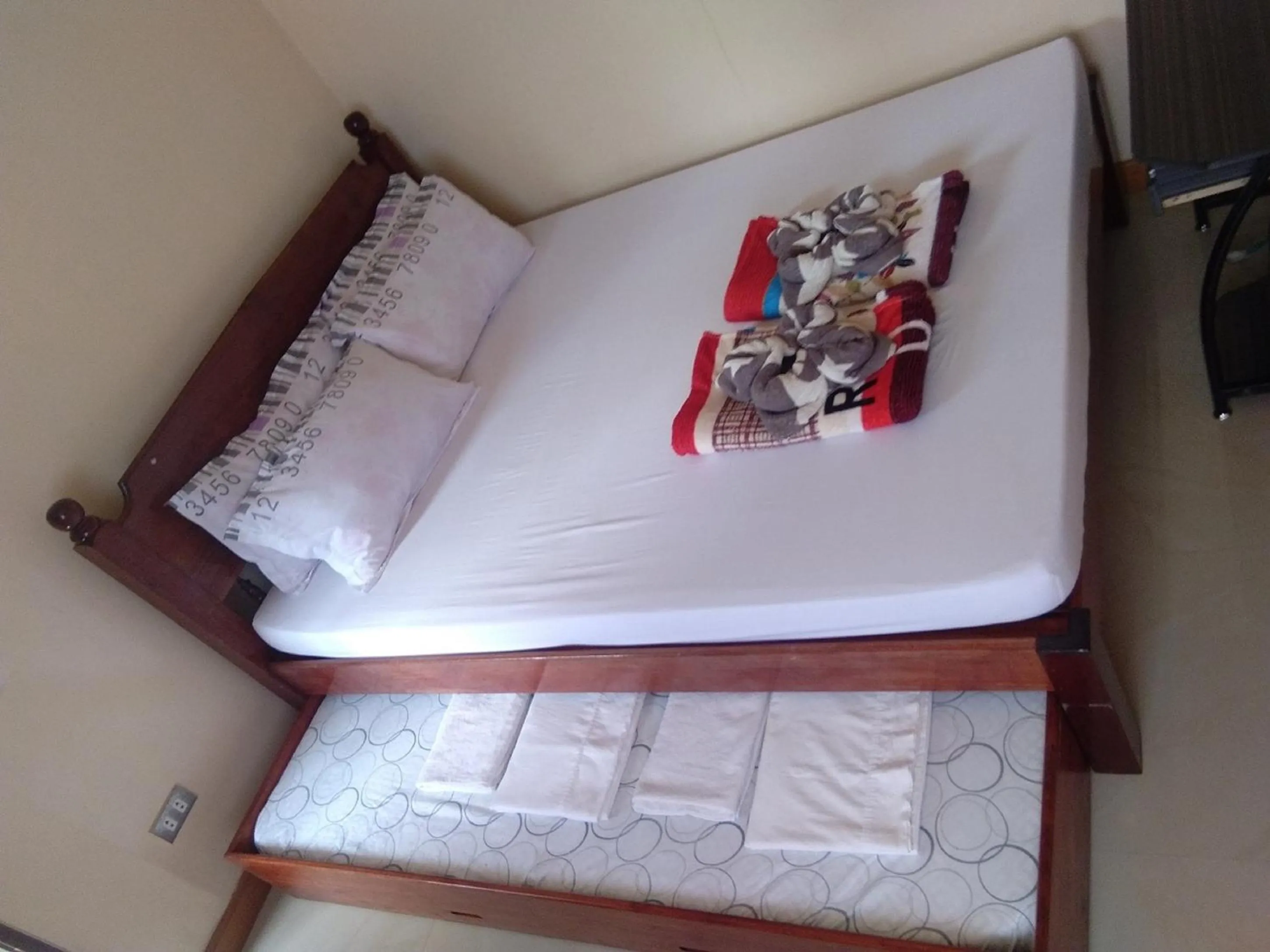 Bed in D'MESA Seacretlodge and Restaurant