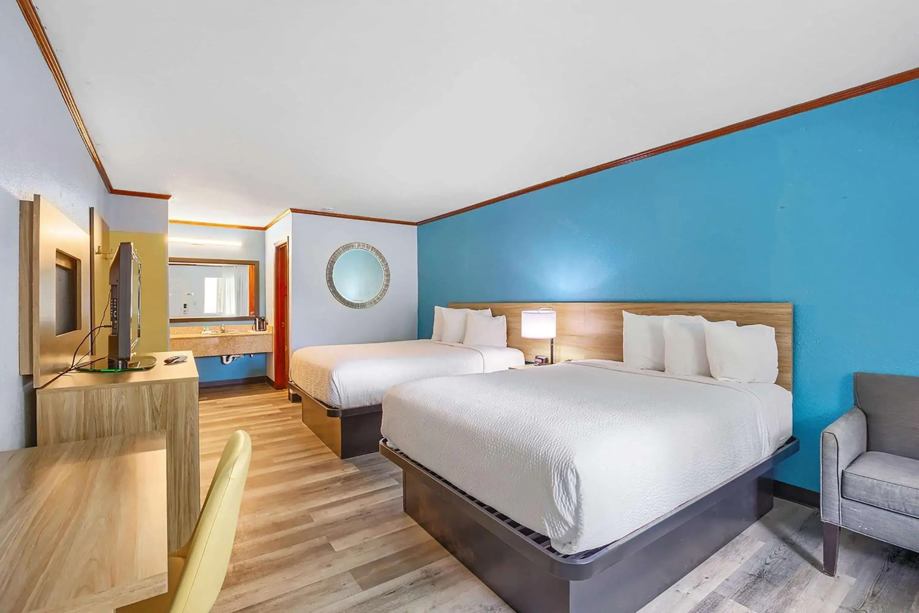 Bedroom, Bed in Days Inn by Wyndham Foley Bedroom, Bed in Days Inn by Wyndham Foley