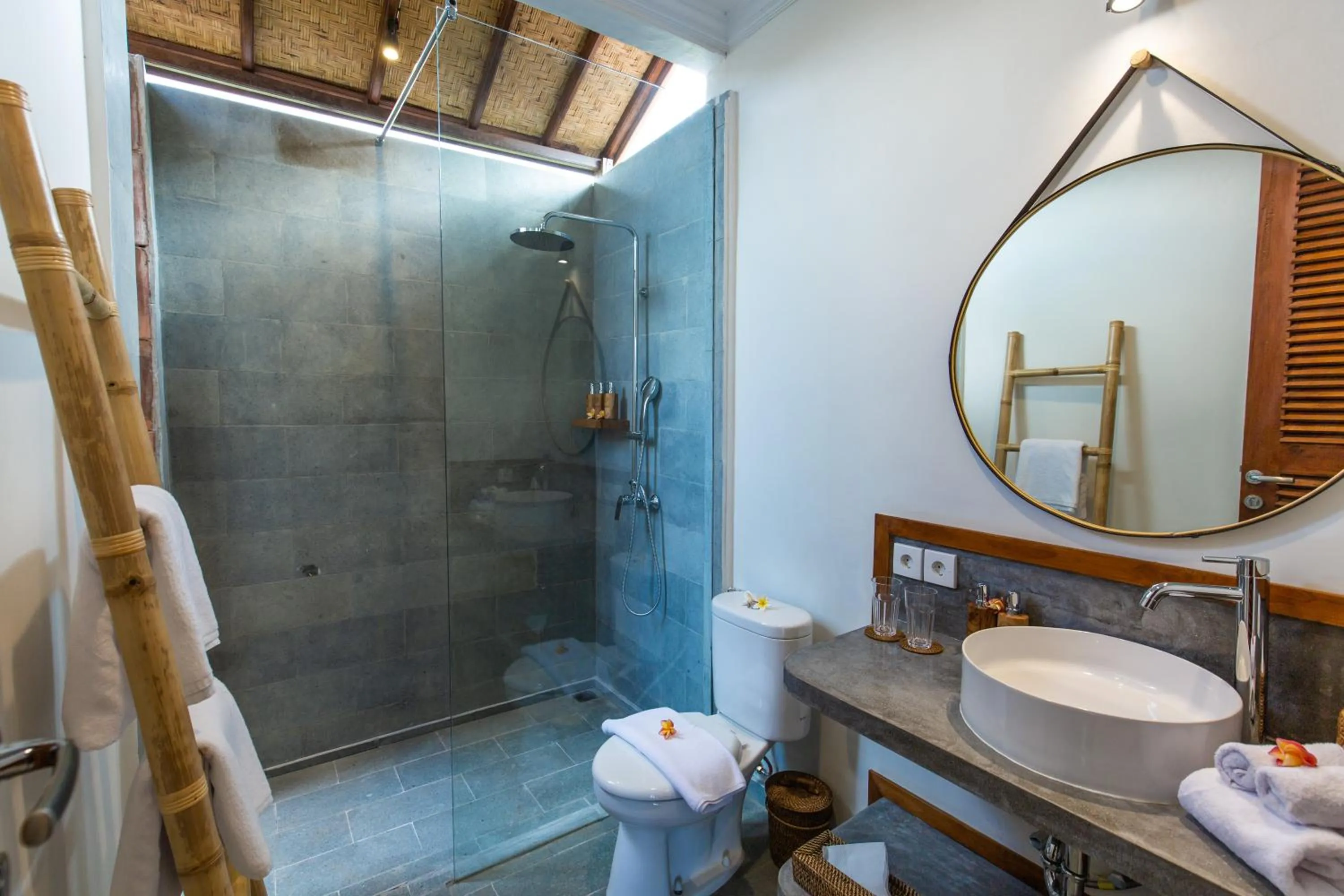 Bathroom in Nalika Beach Resort - Adults Only