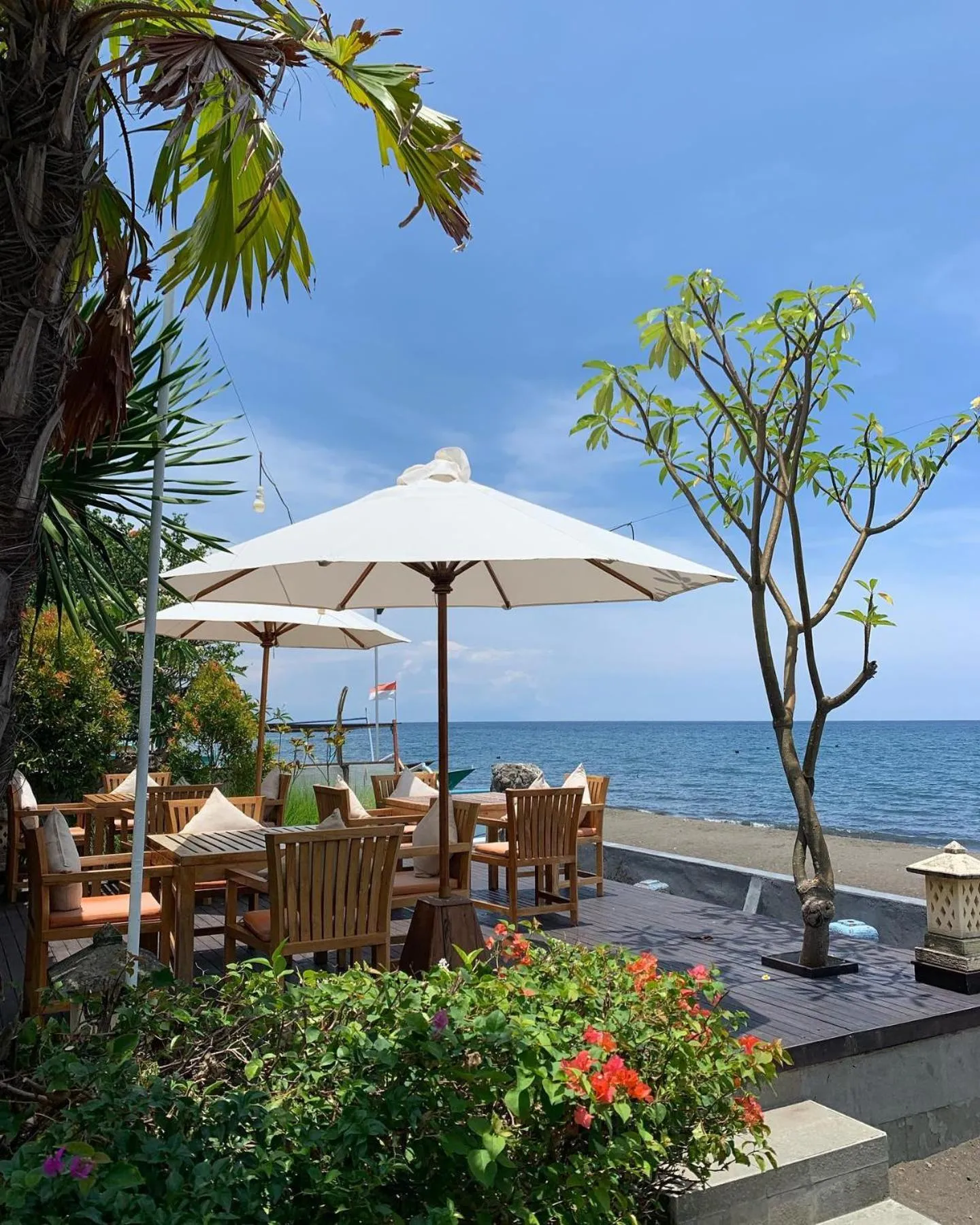Restaurant/places to eat in Nalika Beach Resort - Adults Only
