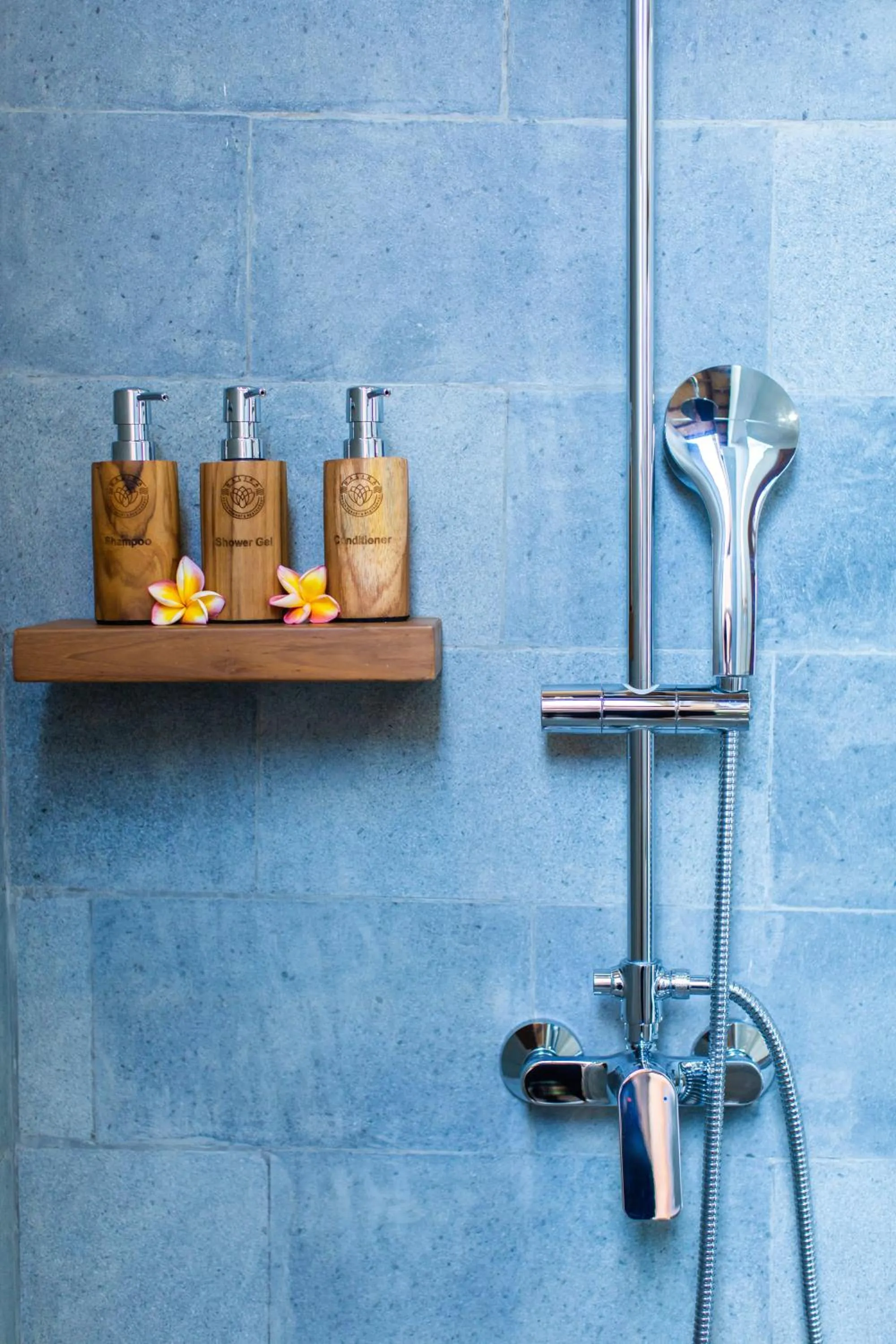 Shower in Nalika Beach Resort - Adults Only