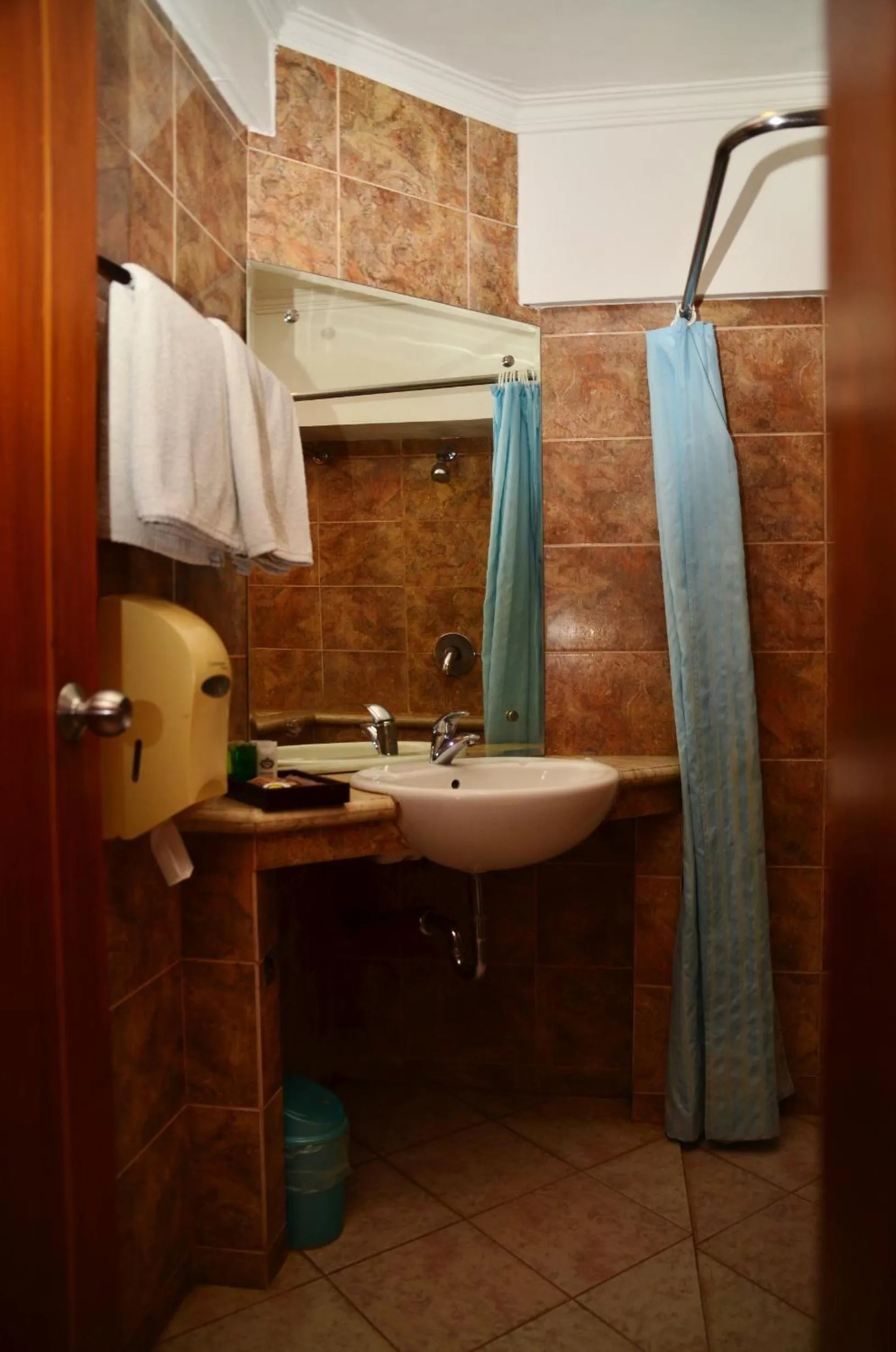 Bathroom in HOTEL ASRI CIREBON