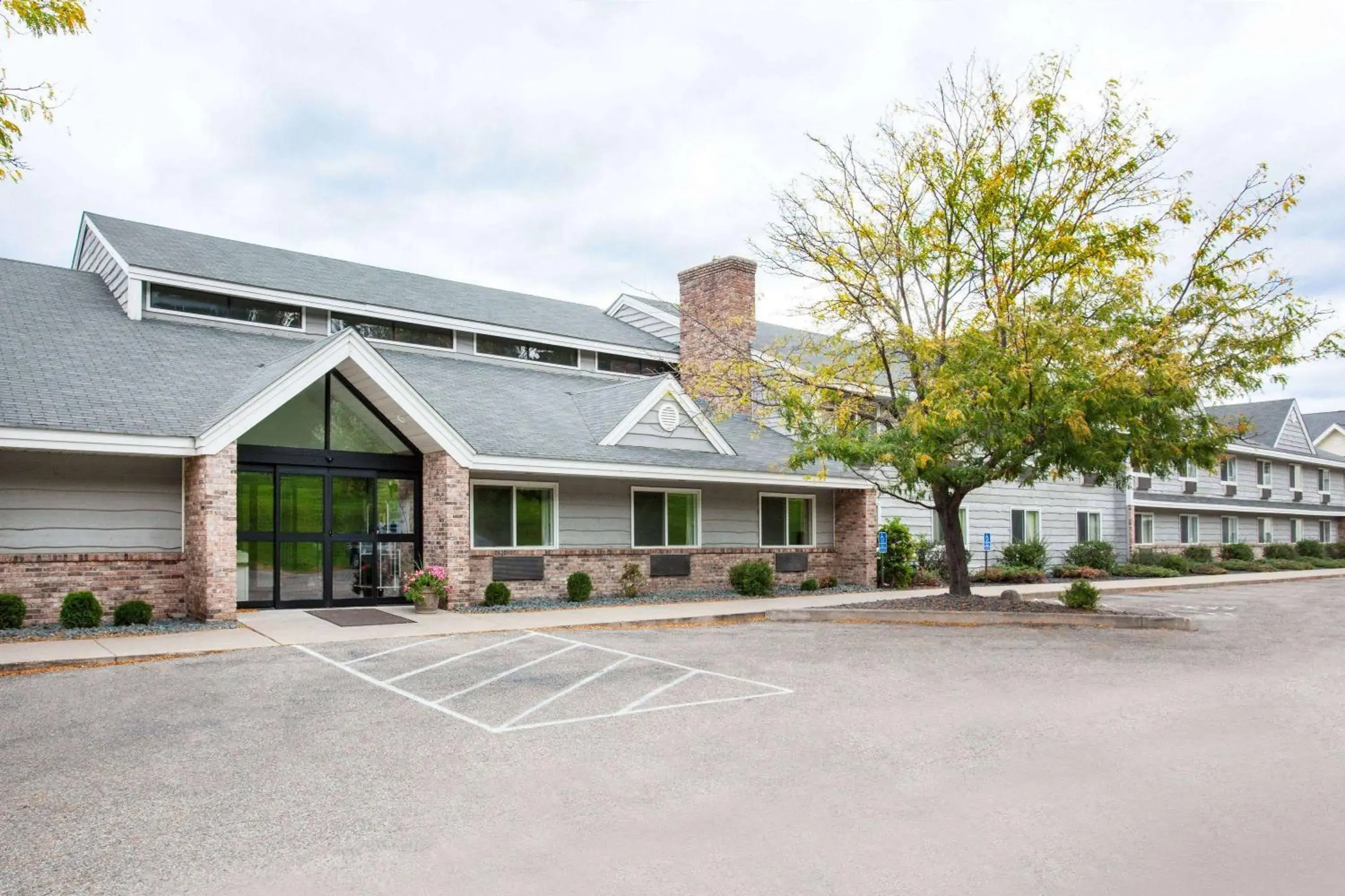 Property building in AmericInn by Wyndham Red Wing Property building in AmericInn by Wyndham Red Wing