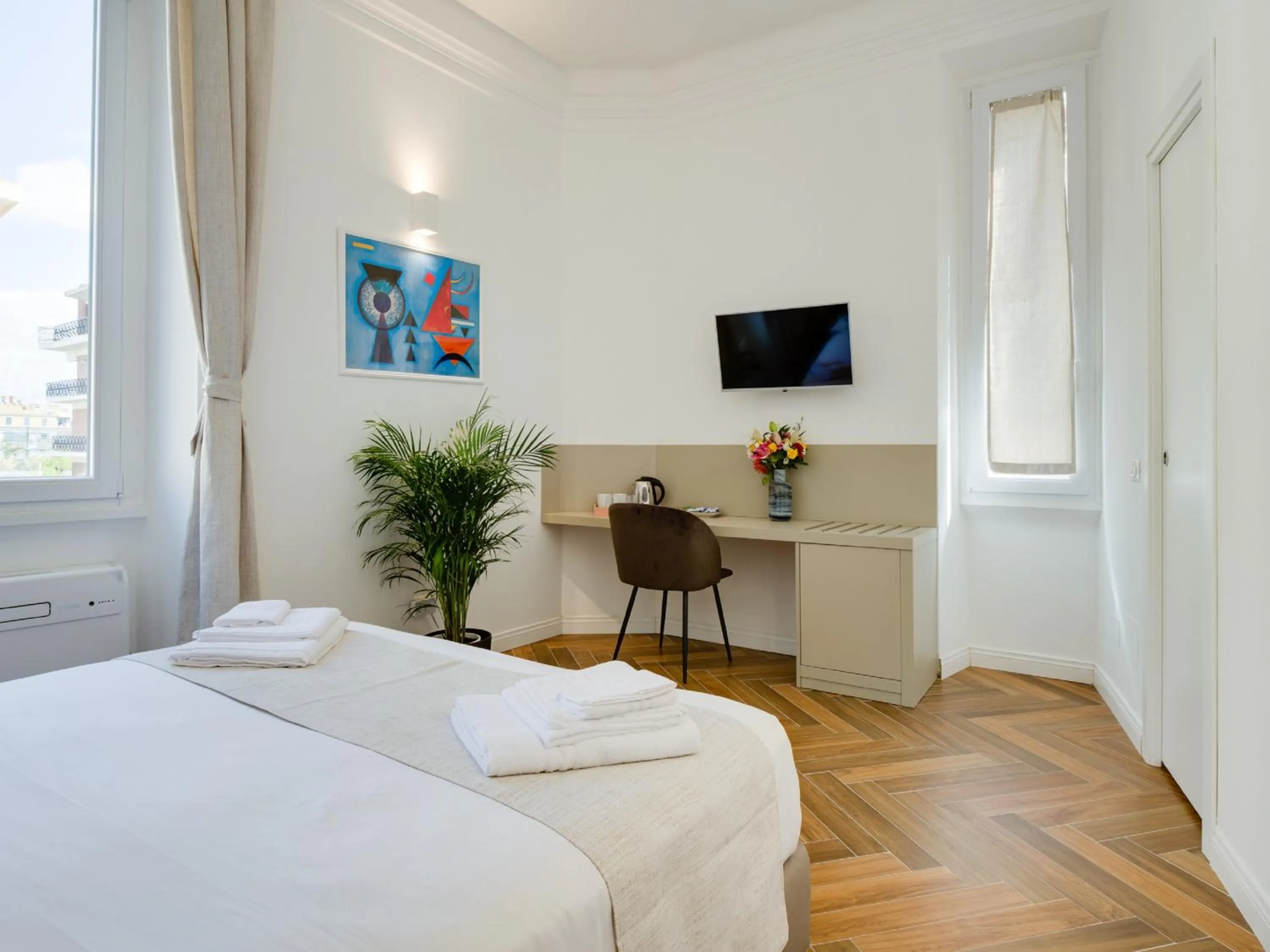 Photo of the whole room, Bed in The Right Place - Guest House