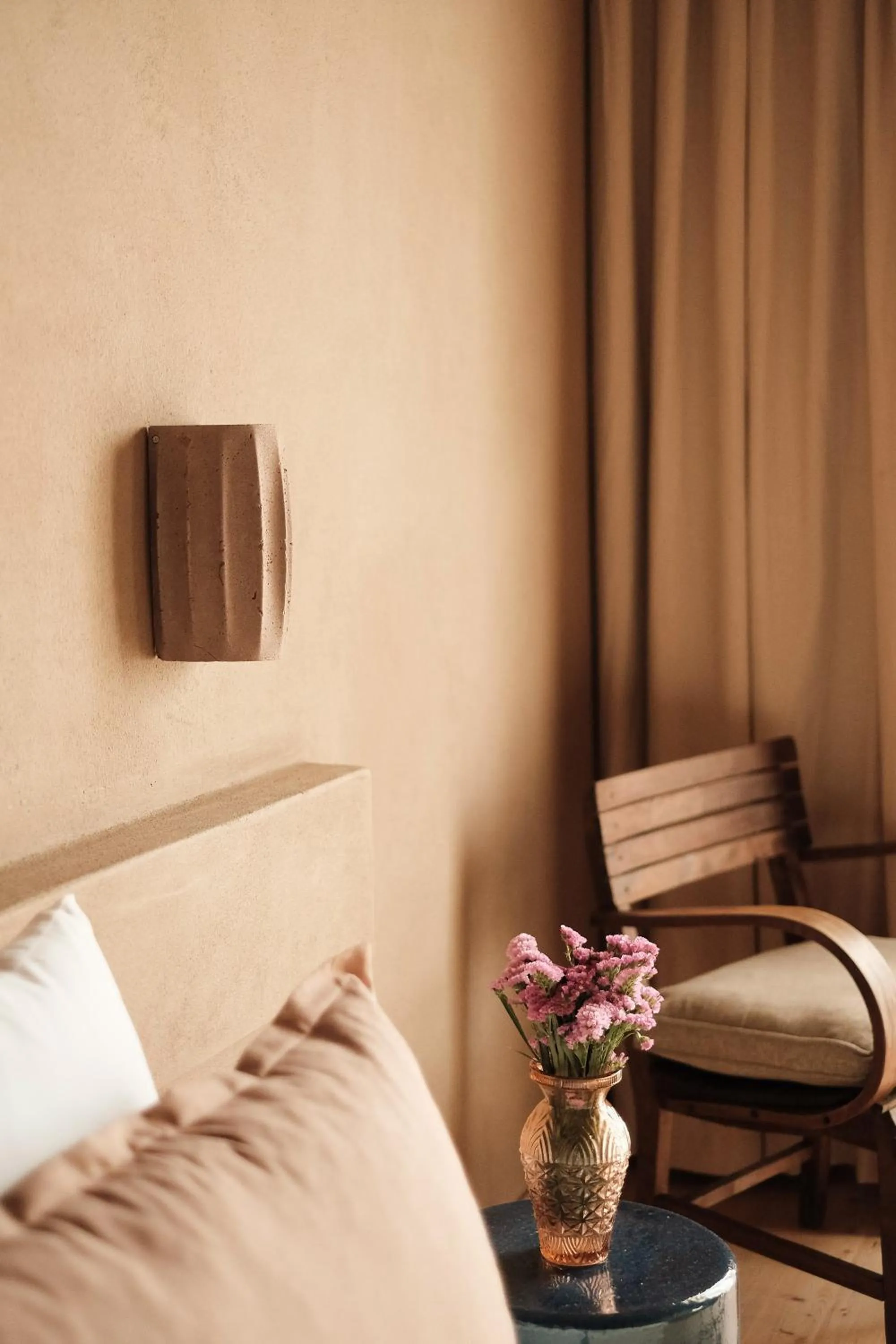 Seating area, Bed in Pachamama Alaçatı