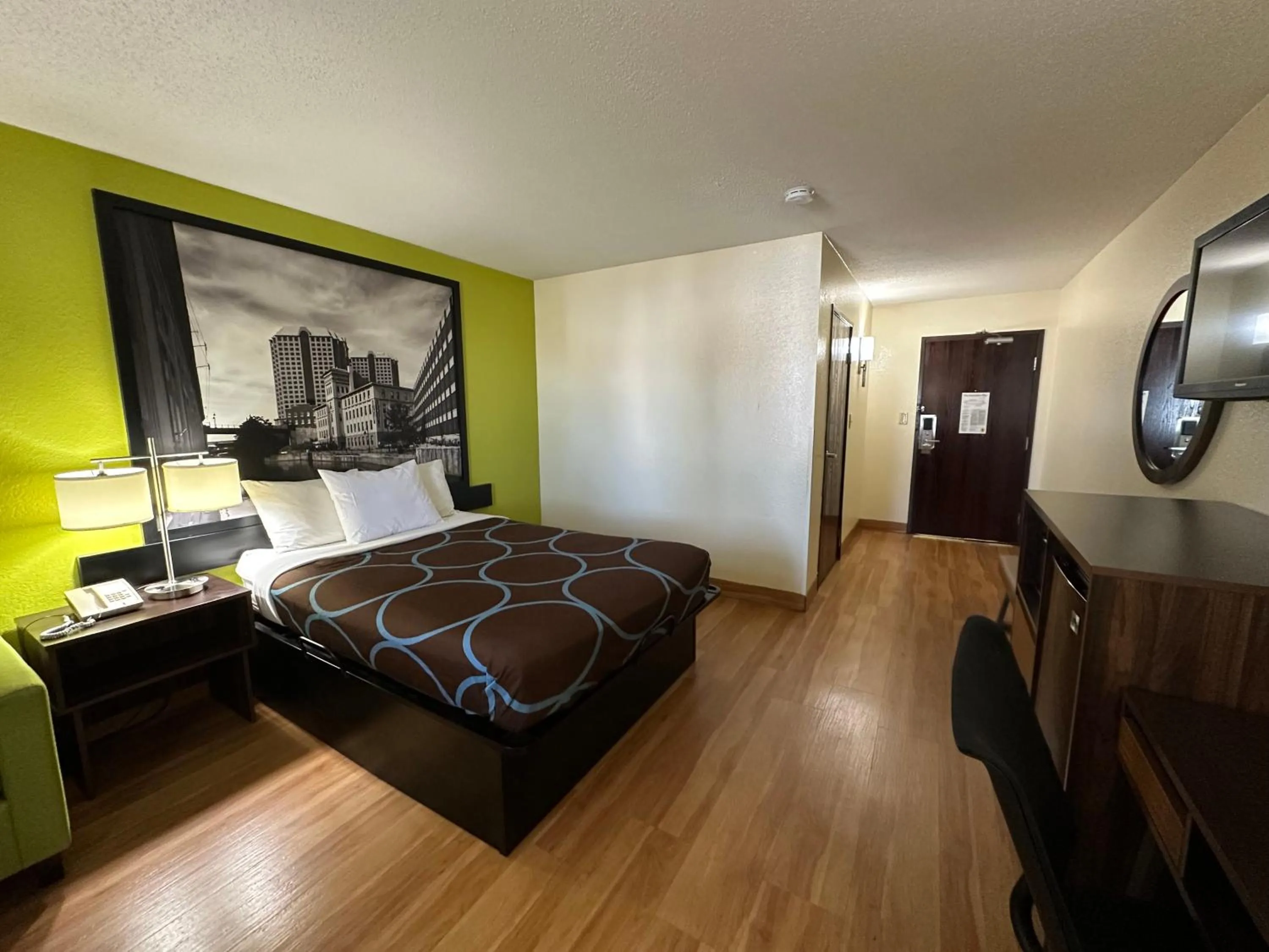 Photo of the whole room, Bed in Super 8 by Wyndham Farmville