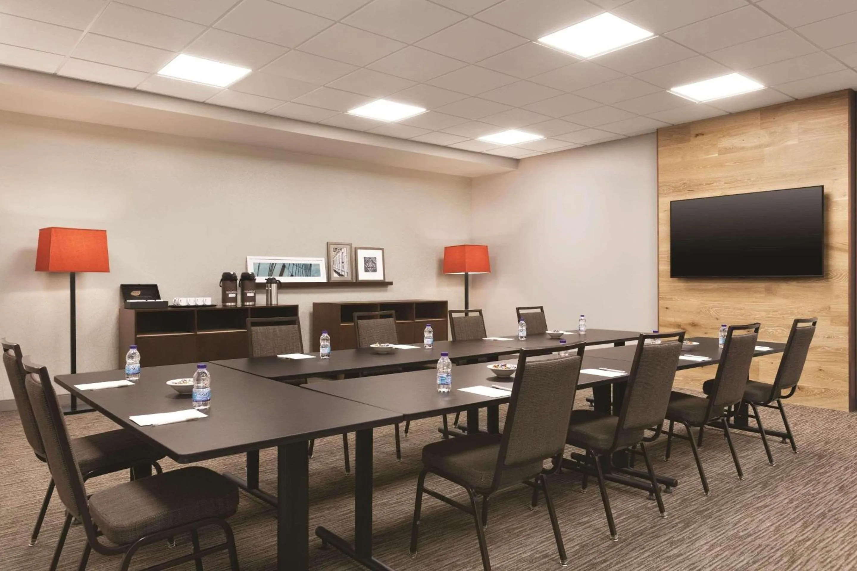 Meeting/conference room in Country Inn & Suites by Radisson, Belleville, ON