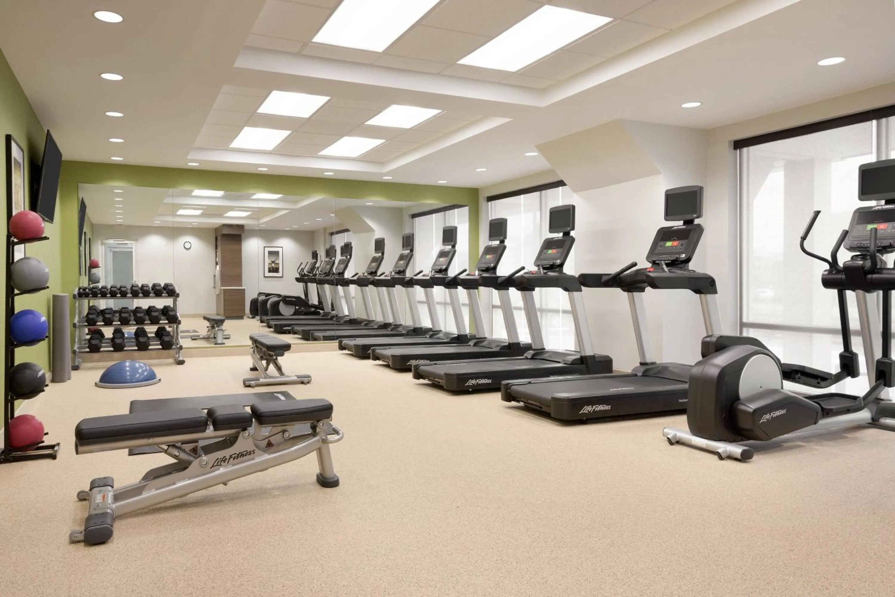 Fitness centre/facilities in TownePlace Suites by Marriott Outer Banks Kill Devil Hills