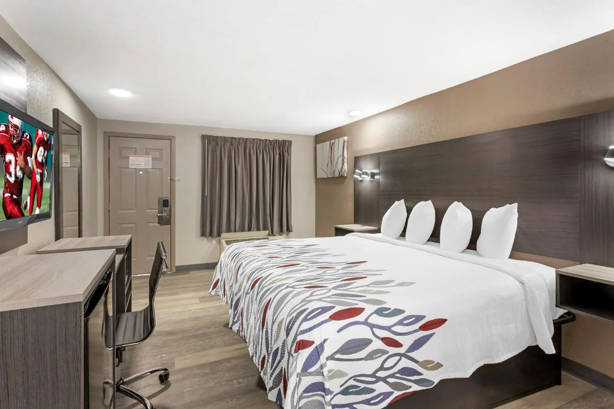 Bedroom, Bed in Red Roof Inn Hope