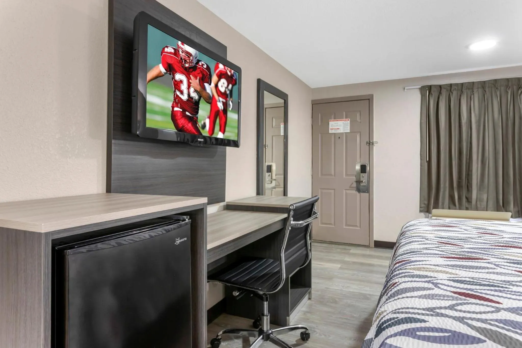 Bedroom, Bed in Red Roof Inn Hope