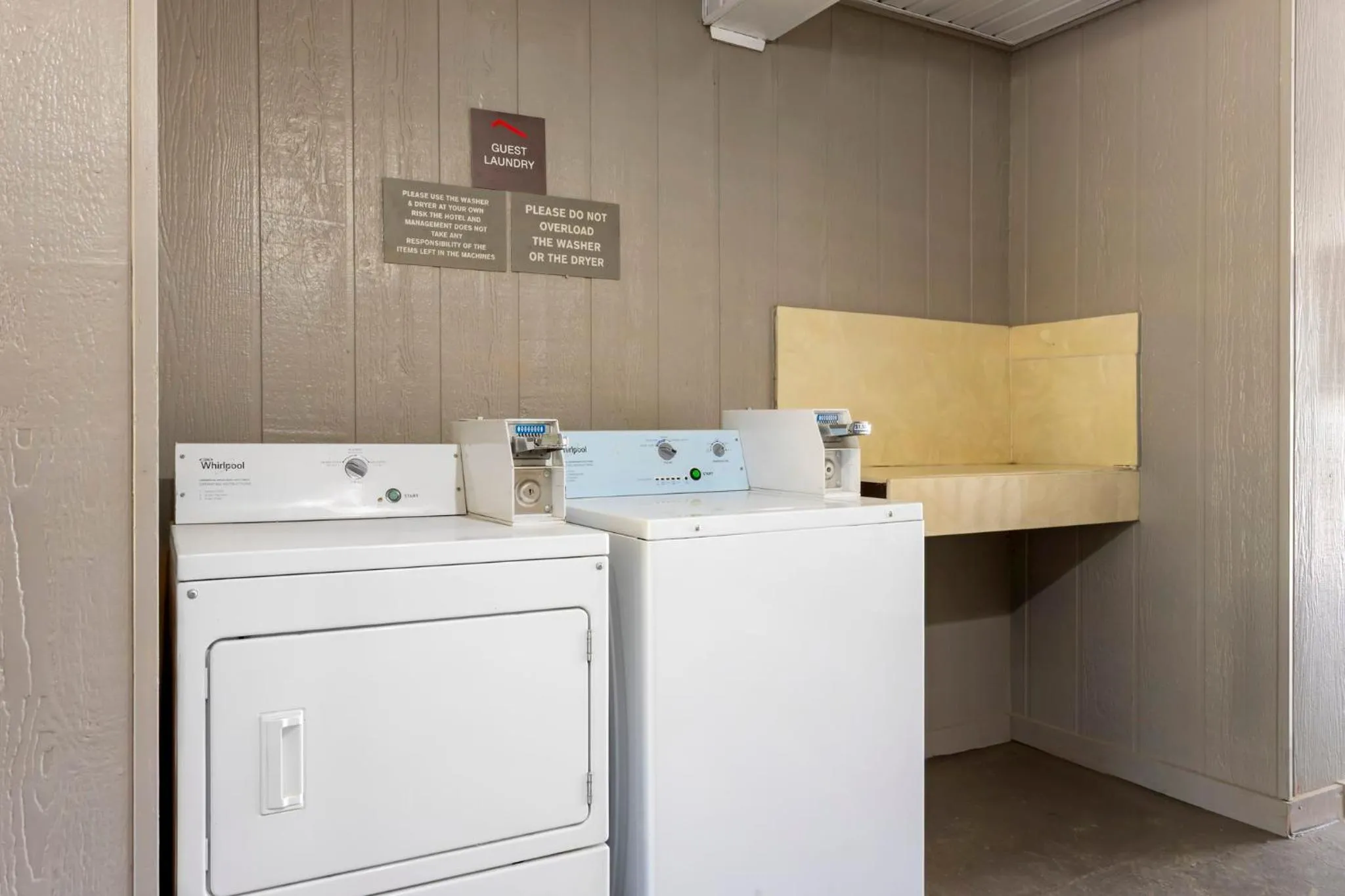 laundry in Red Roof Inn Hope