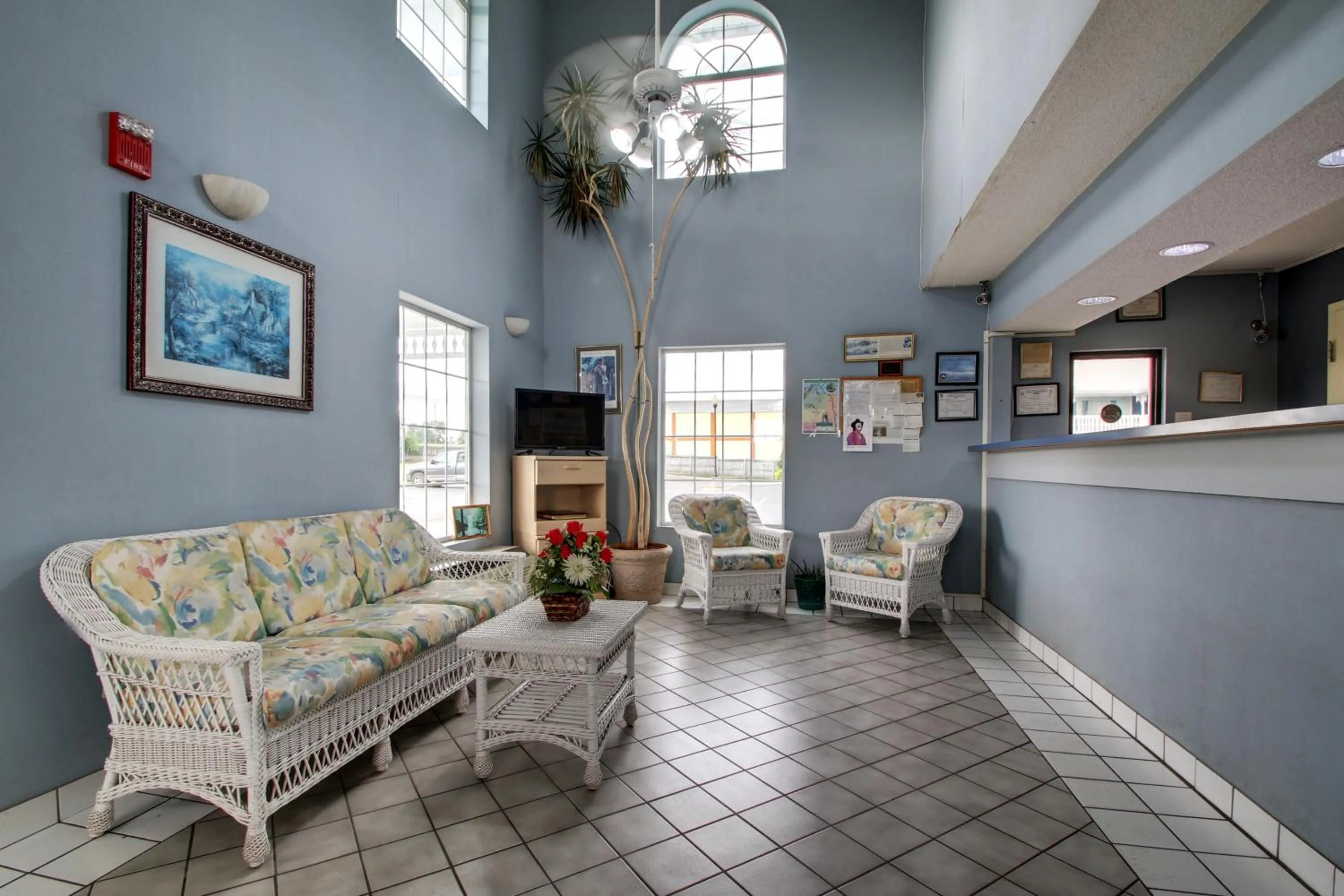 Key West Inn - LaFayette