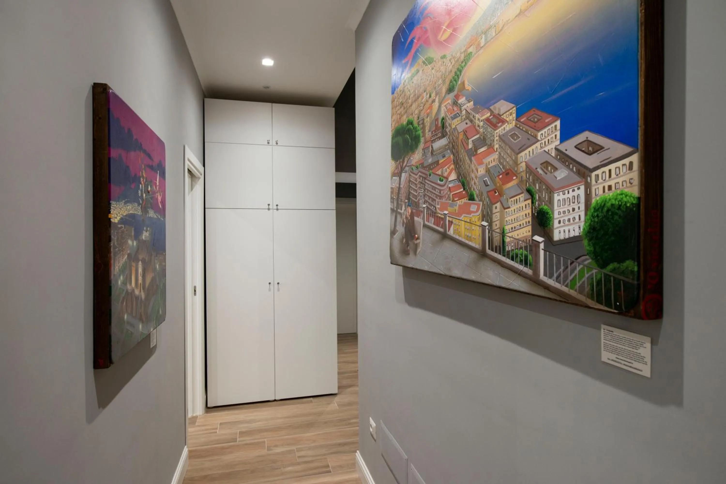 Decorative detail in Dante Maison de Prestige