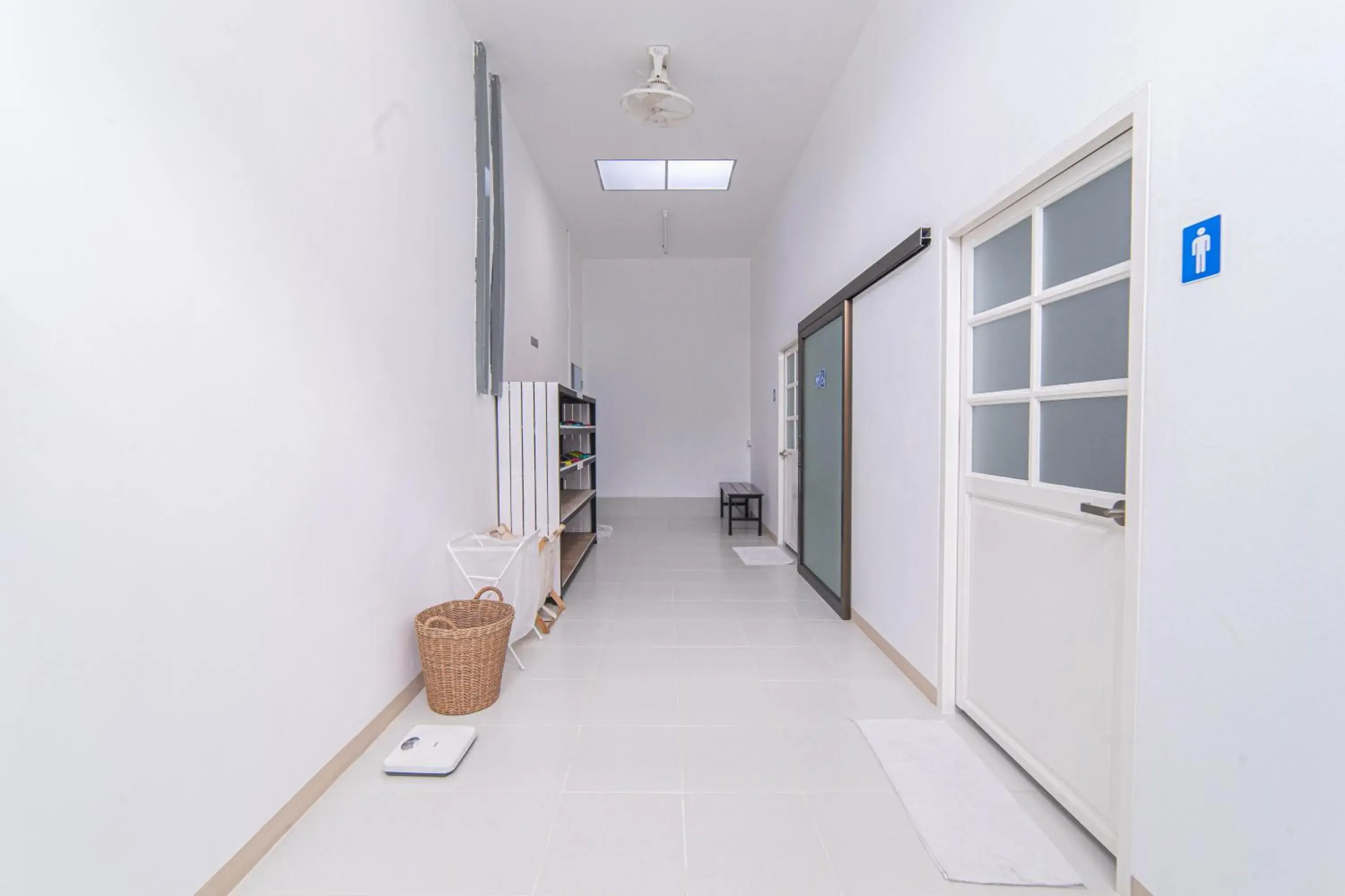 Property building in Napa Hostel Samrong Station Property building in Napa Hostel Samrong Station