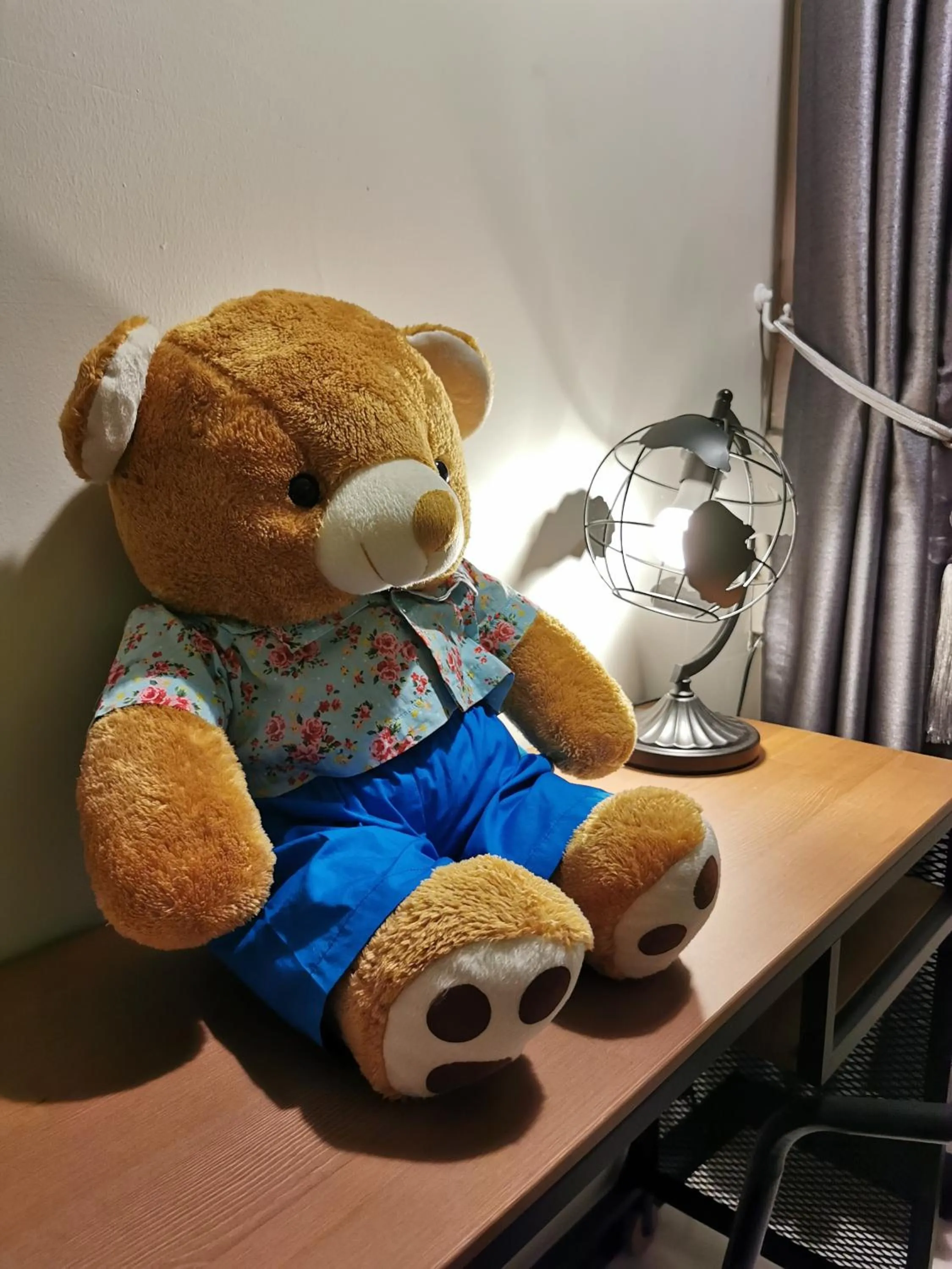 Decorative detail in Napa Hostel Samrong Station