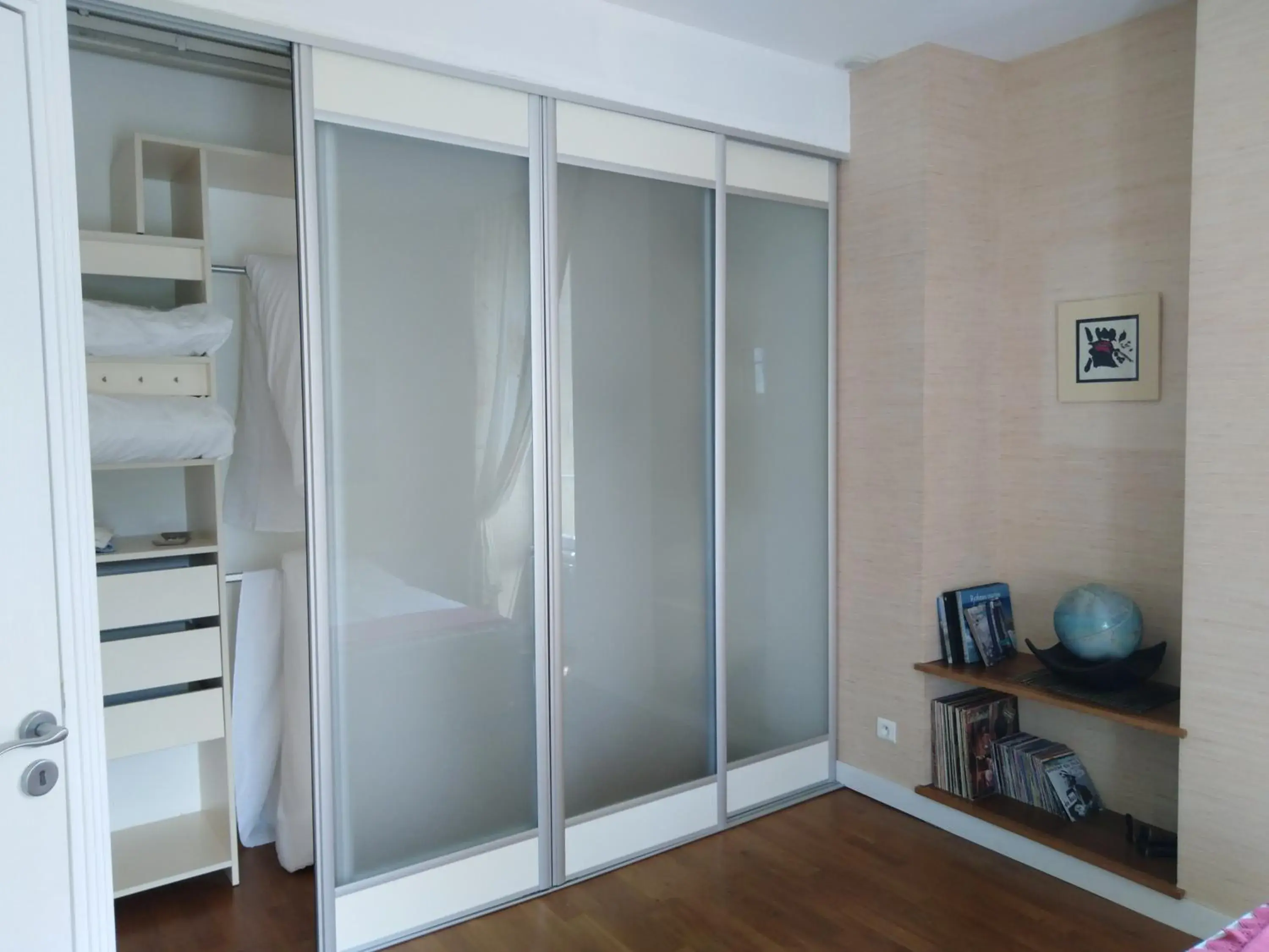 Double Room - single occupancy in Izella Double Room - single occupancy in Izella