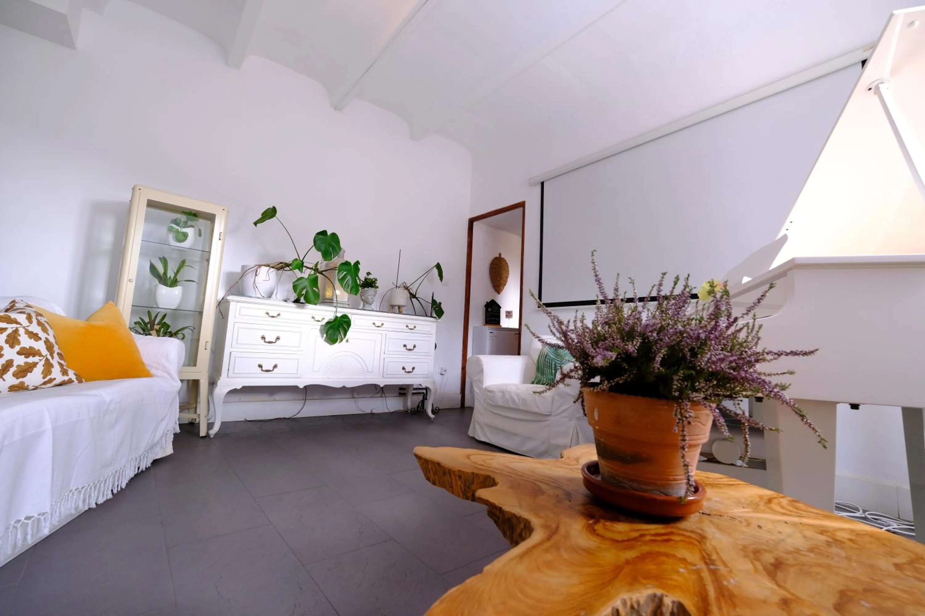 Bed in Casa Caimari Guest House, for mountain lovers!