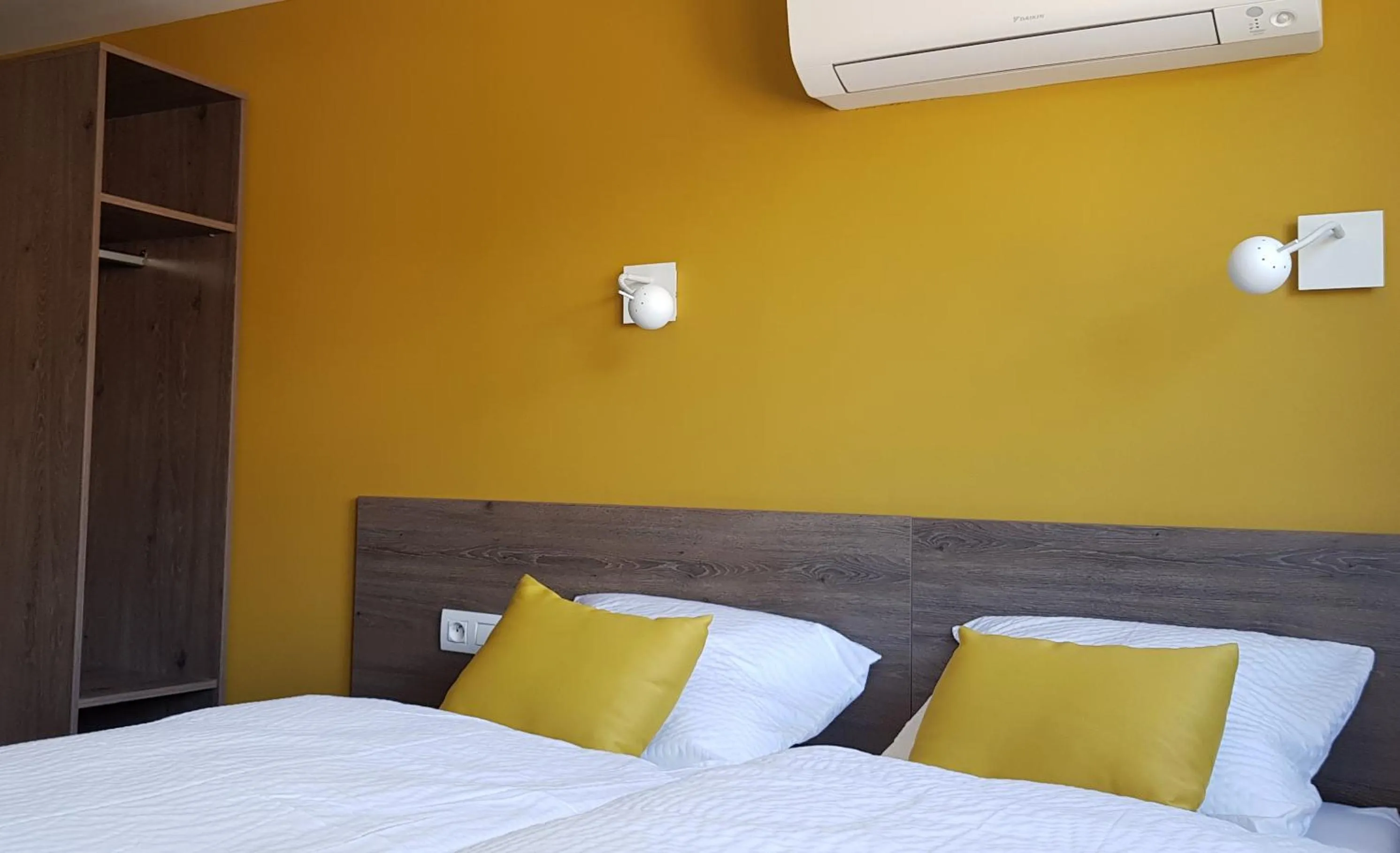 Bed in HOTEL L'AVENUE