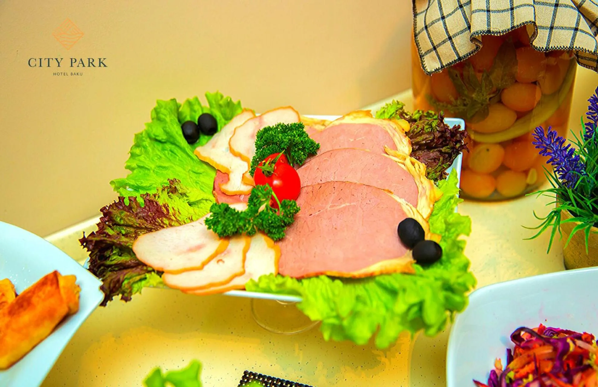 Restaurant/places to eat in City Park Hotel