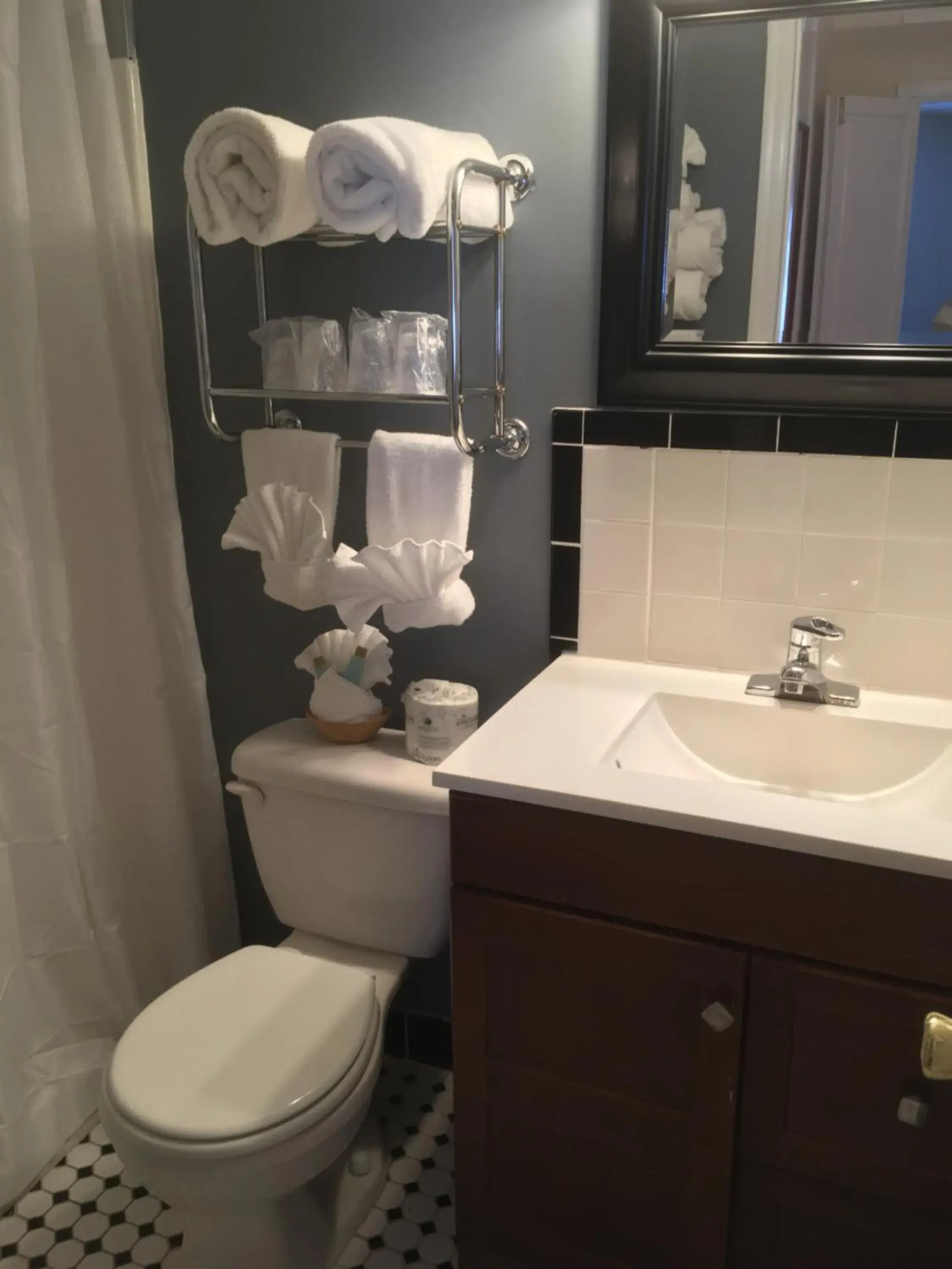 Bathroom in Whitman Motor Lodge Bathroom in Whitman Motor Lodge