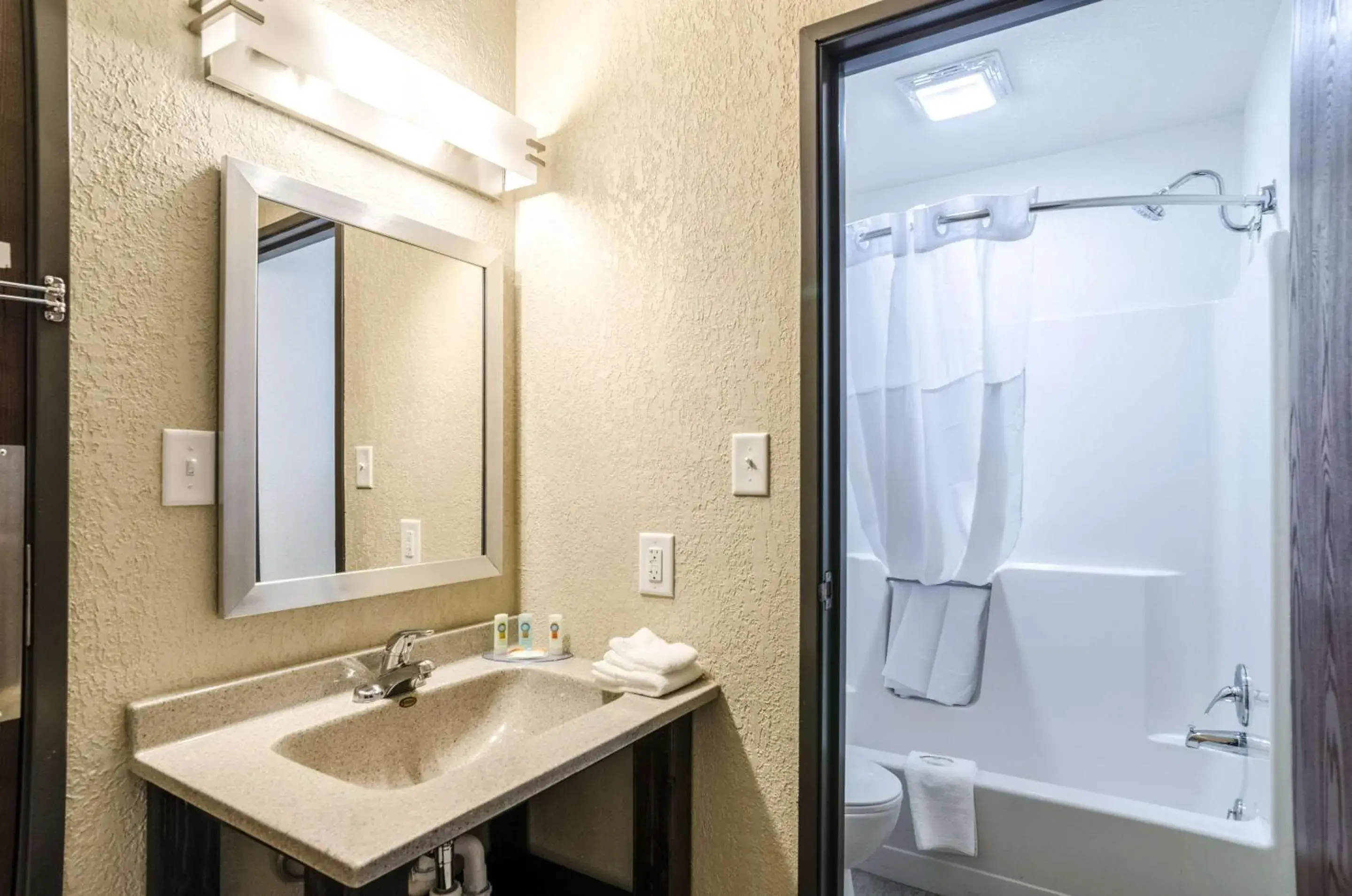 Bedroom in Quality Inn Great Bend Bedroom in Quality Inn Great Bend