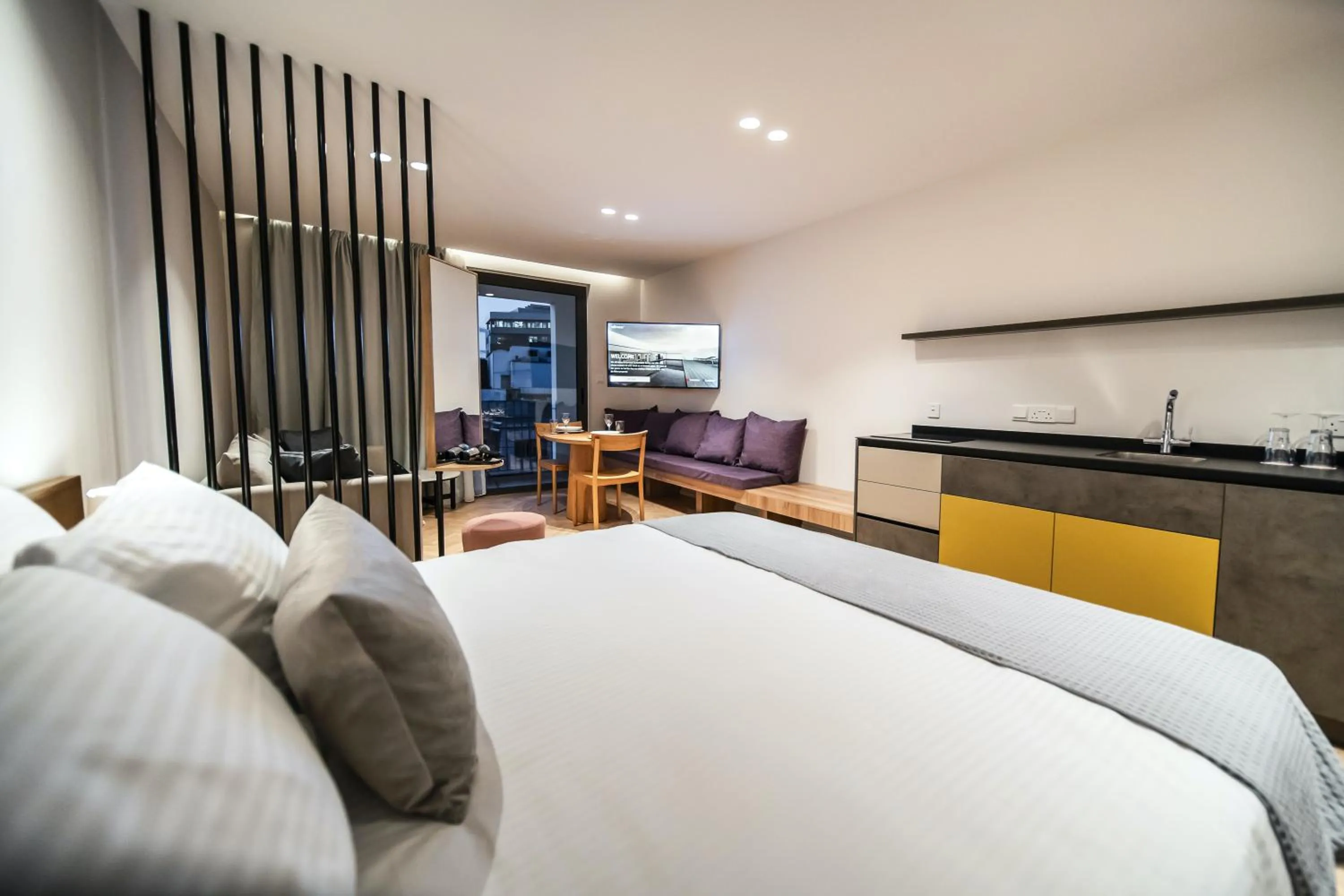 Bedroom, Bed in Alinea Suites Limassol Center