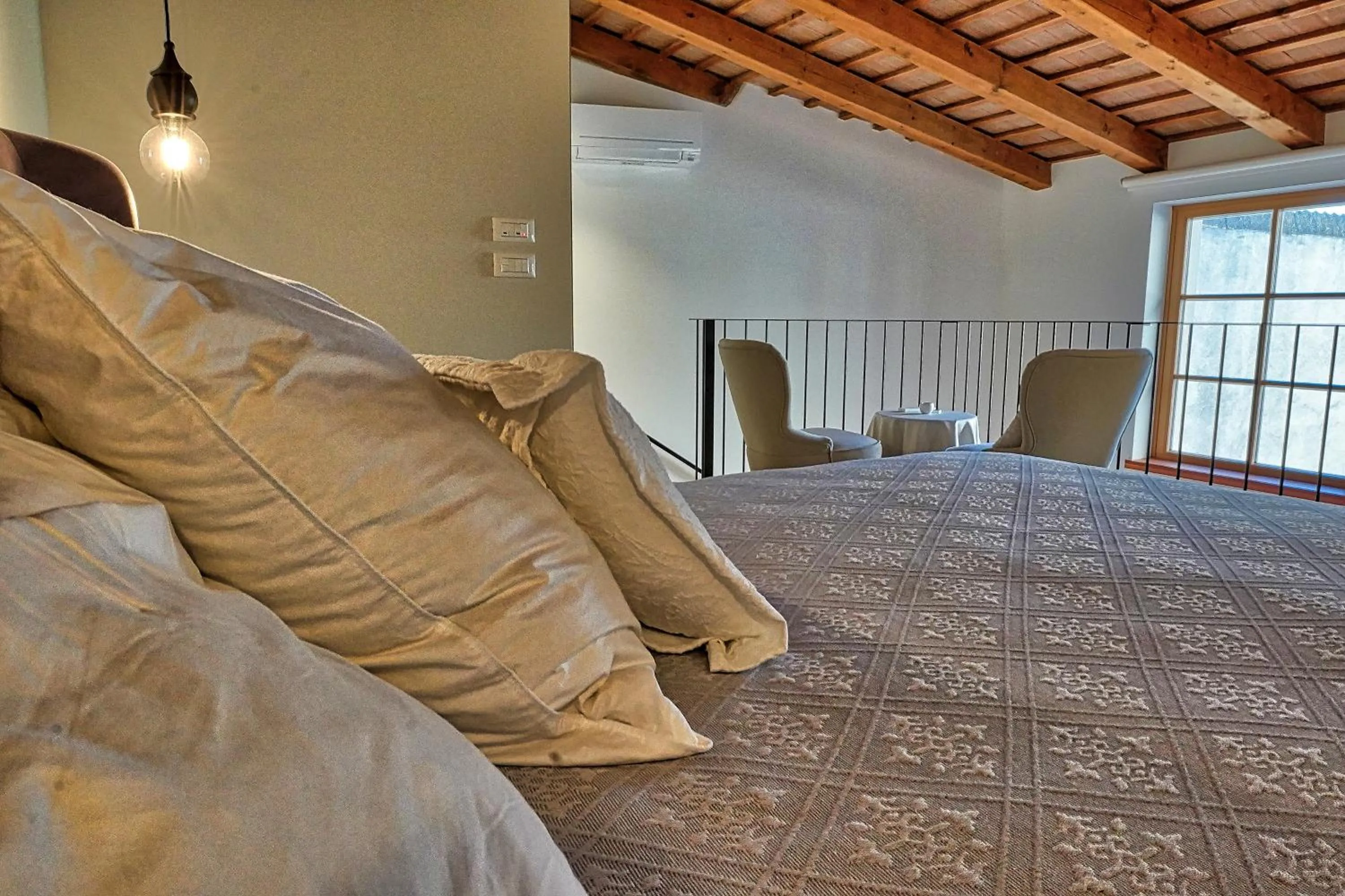 Bedroom, Bed in Suites DANICA