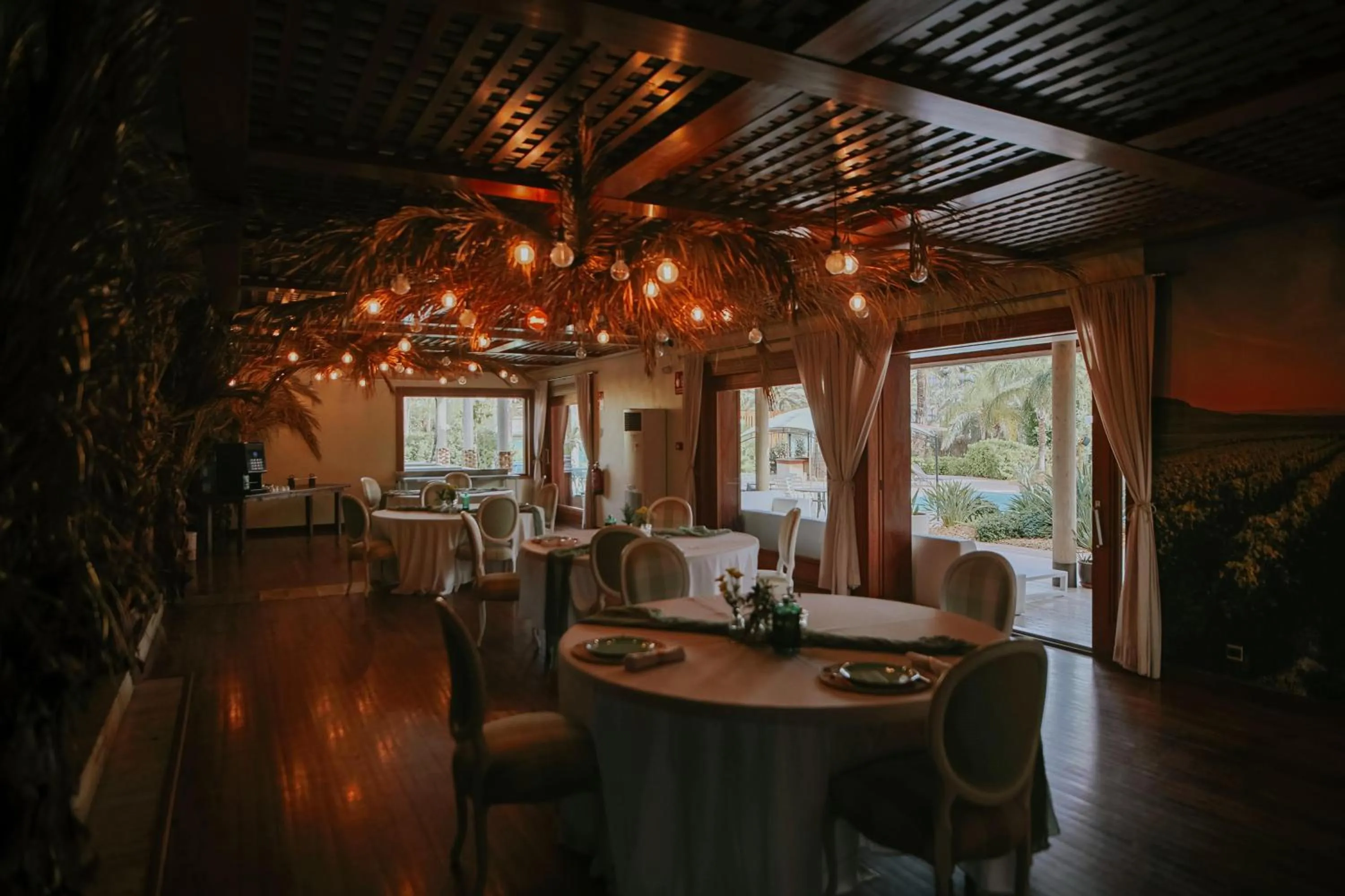 Restaurant/places to eat in Hotel Boutique Hort de Nal