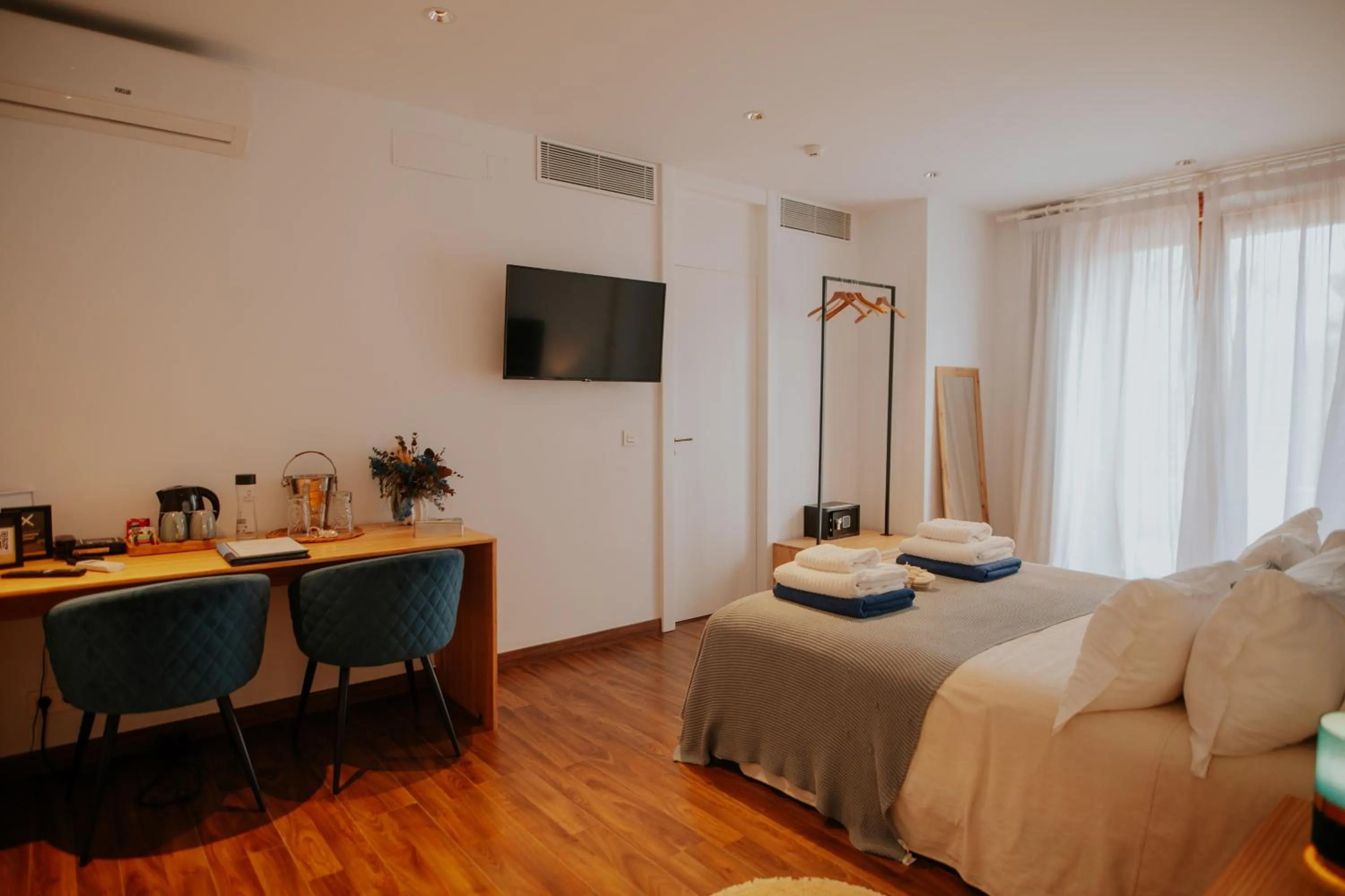 Photo of the whole room in Hotel Boutique Hort de Nal