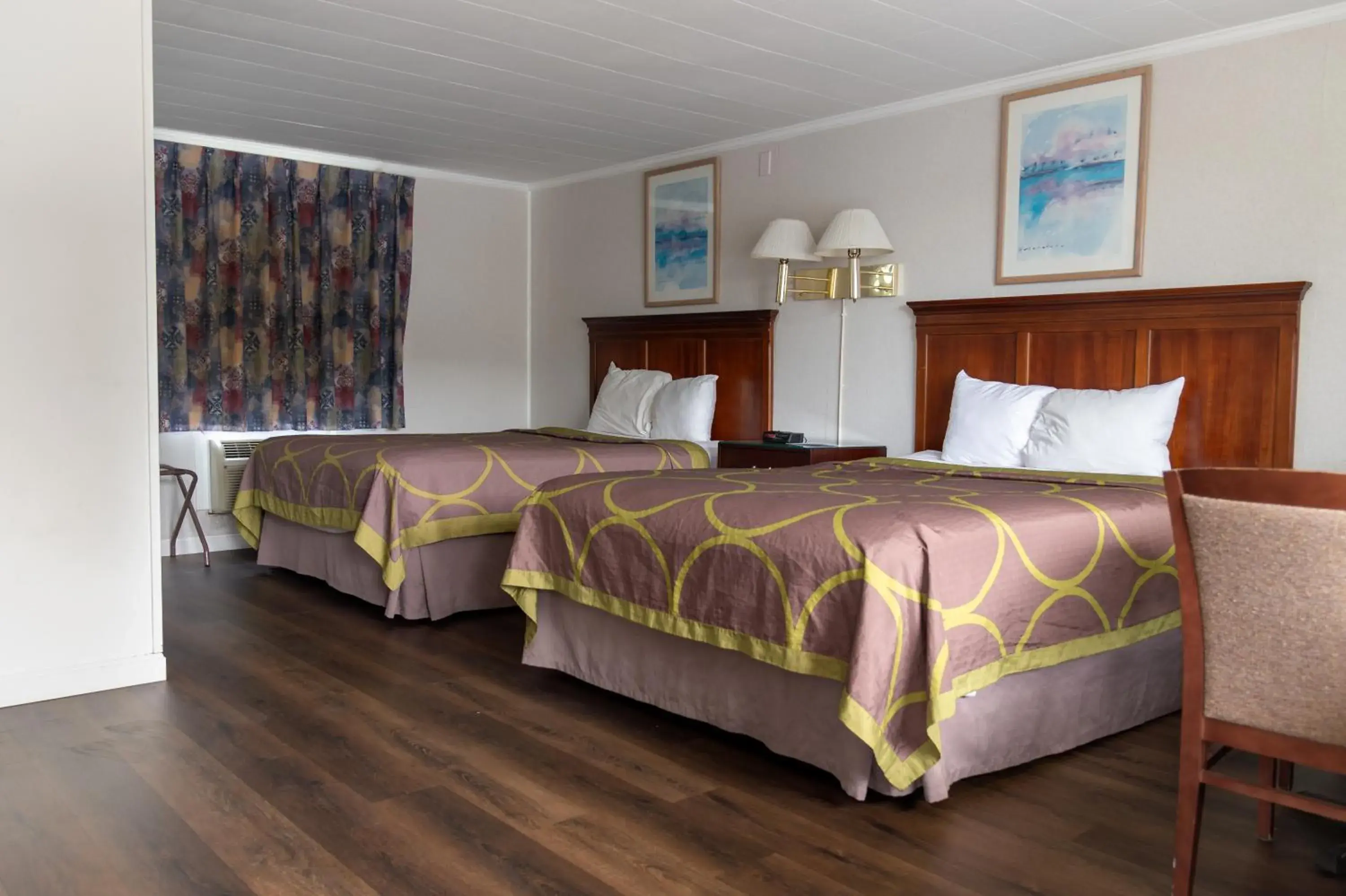 Photo of the whole room, Bed in Relax Inn Cape Cod West Yarmouth Hyannis Photo of the whole room, Bed in Relax Inn Cape Cod West Yarmouth Hyannis