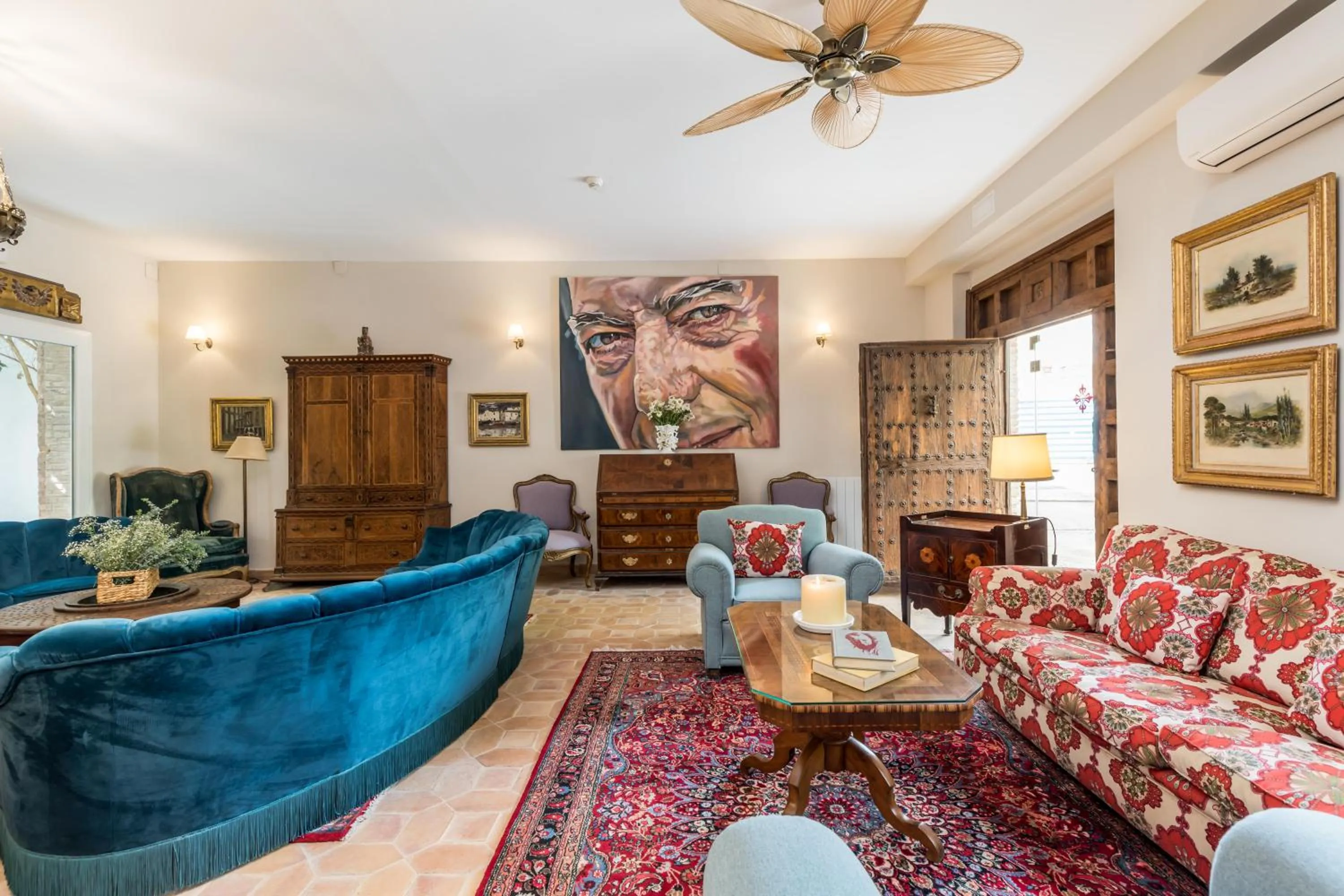 Seating area in Alquería Calatrava B&B