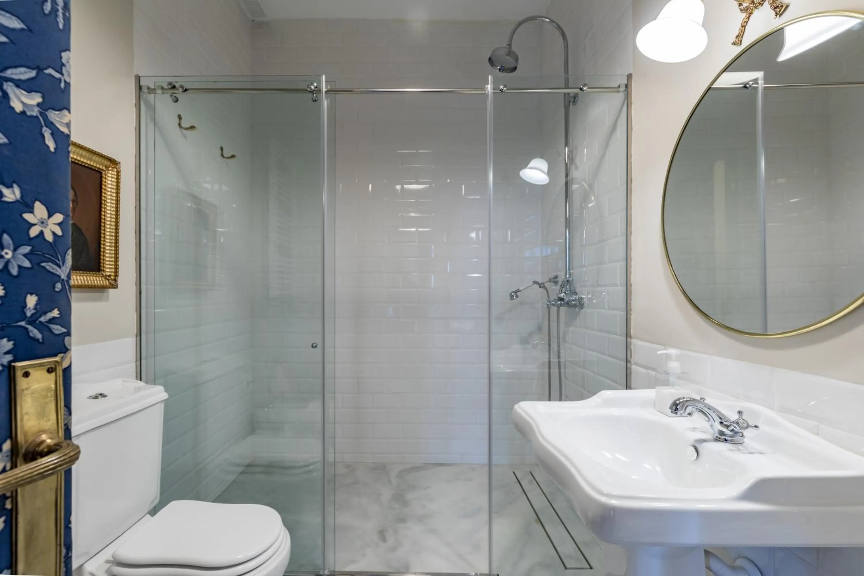 Bathroom in Alquería Calatrava B&B