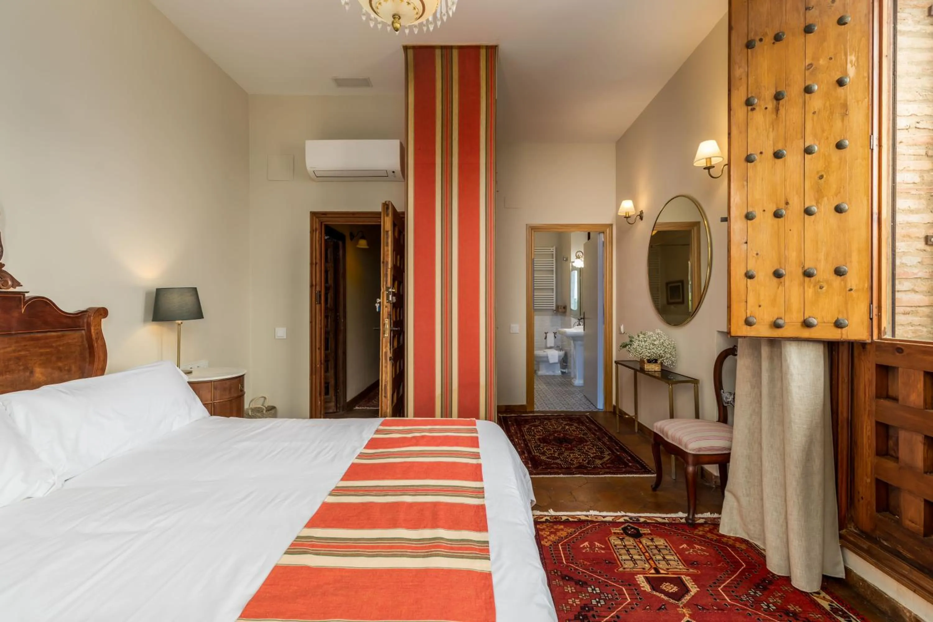 Photo of the whole room, Bed in Alquería Calatrava B&B