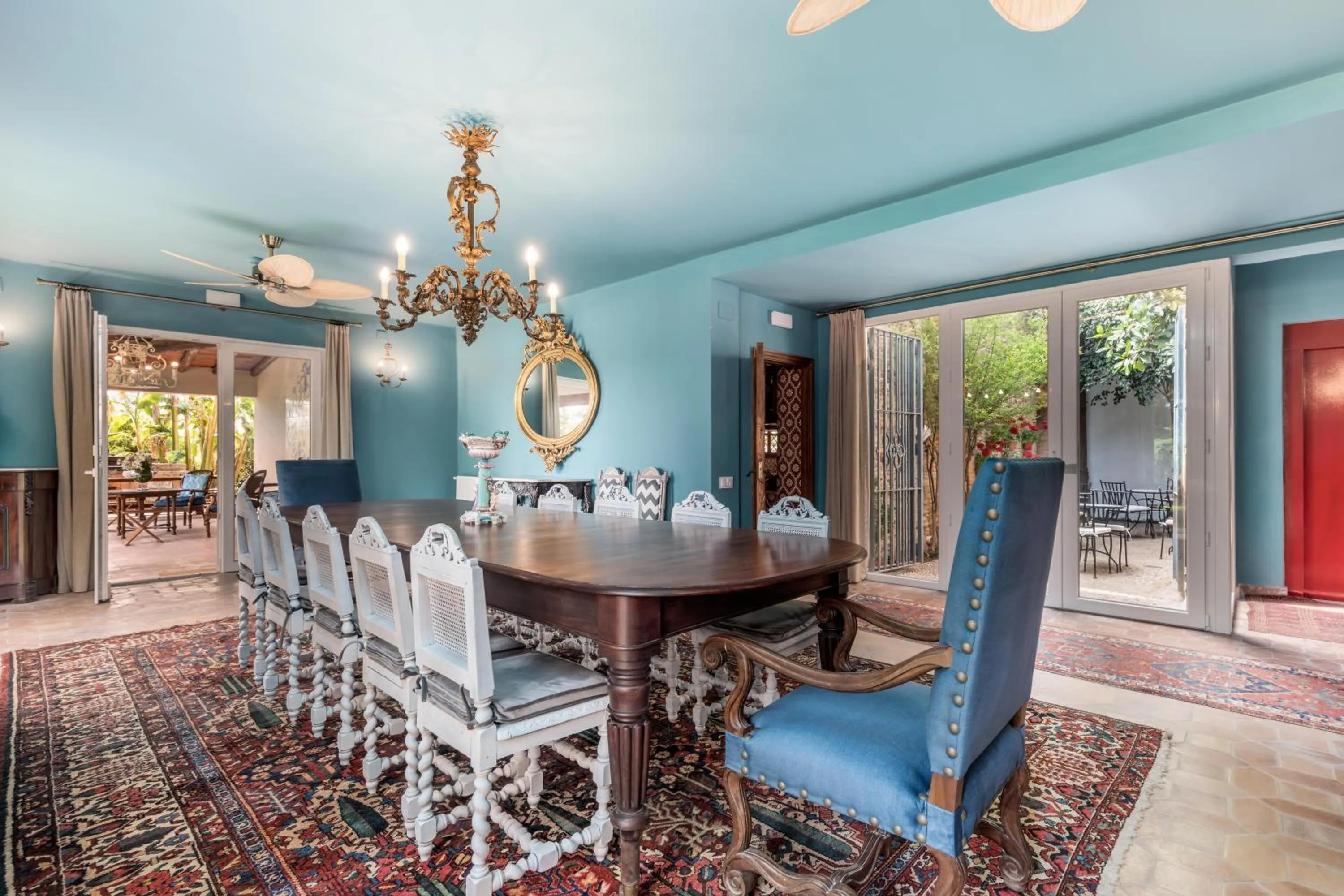 Dining area in Alquería Calatrava B&B