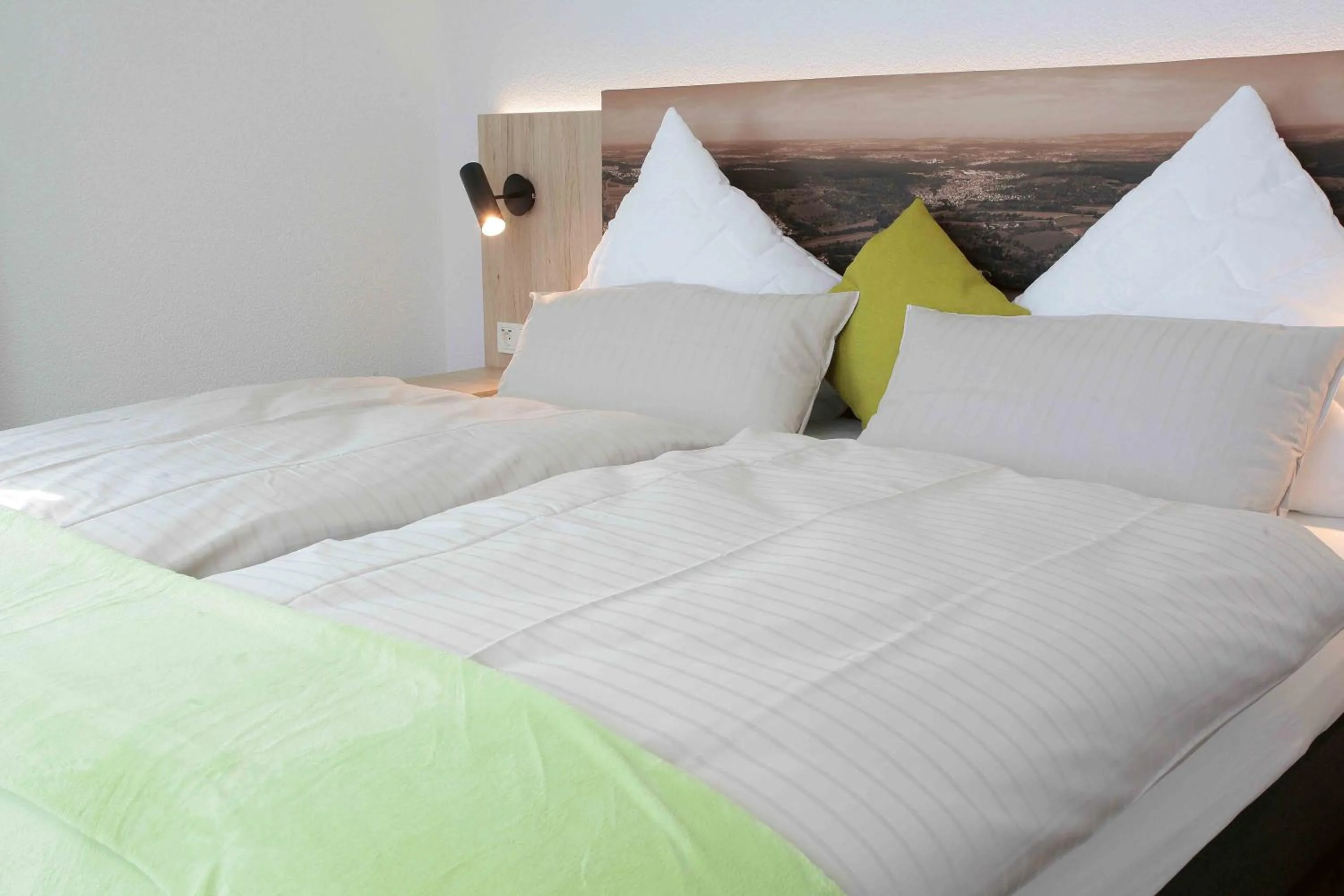 Bed in Hotel Landgasthof Linde