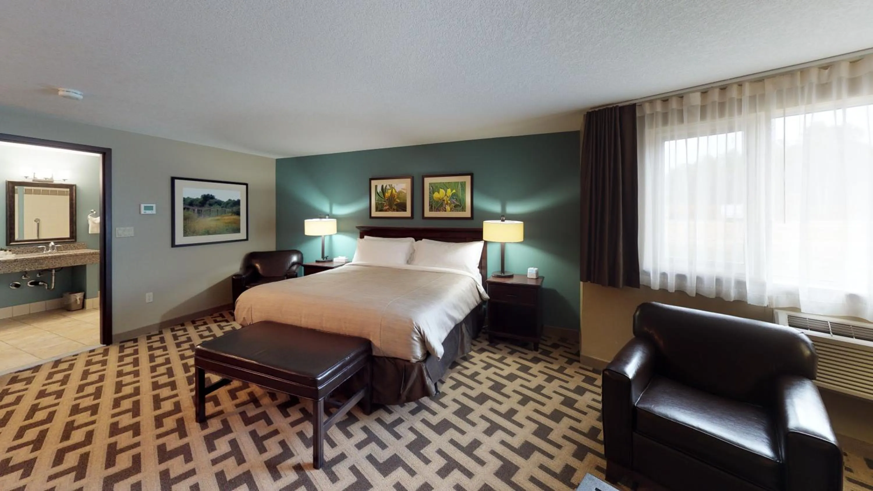 Bed in Bear Claw Casino & Hotel