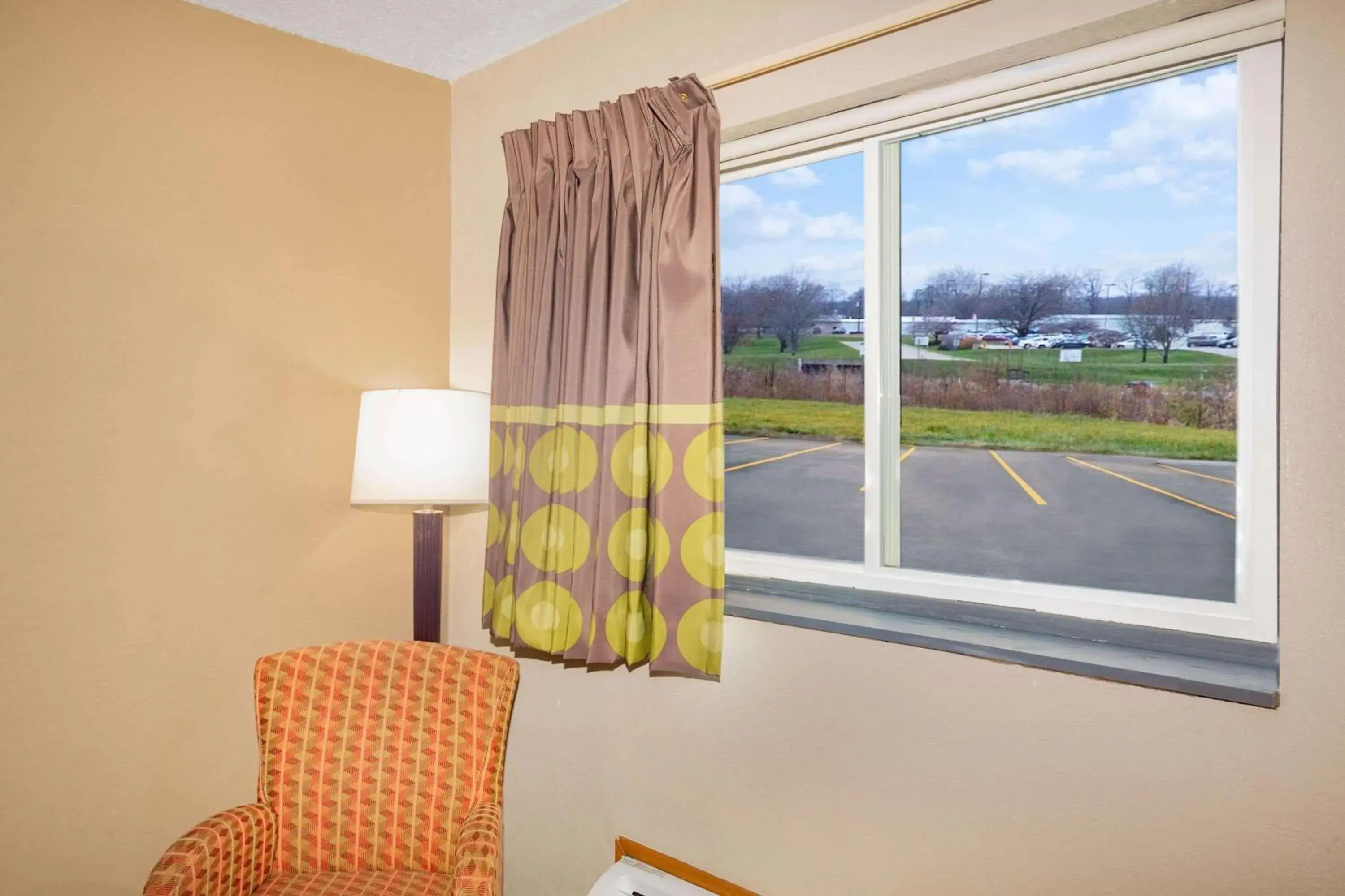 Photo of the whole room in Super 8 by Wyndham Fort Madison Photo of the whole room in Super 8 by Wyndham Fort Madison