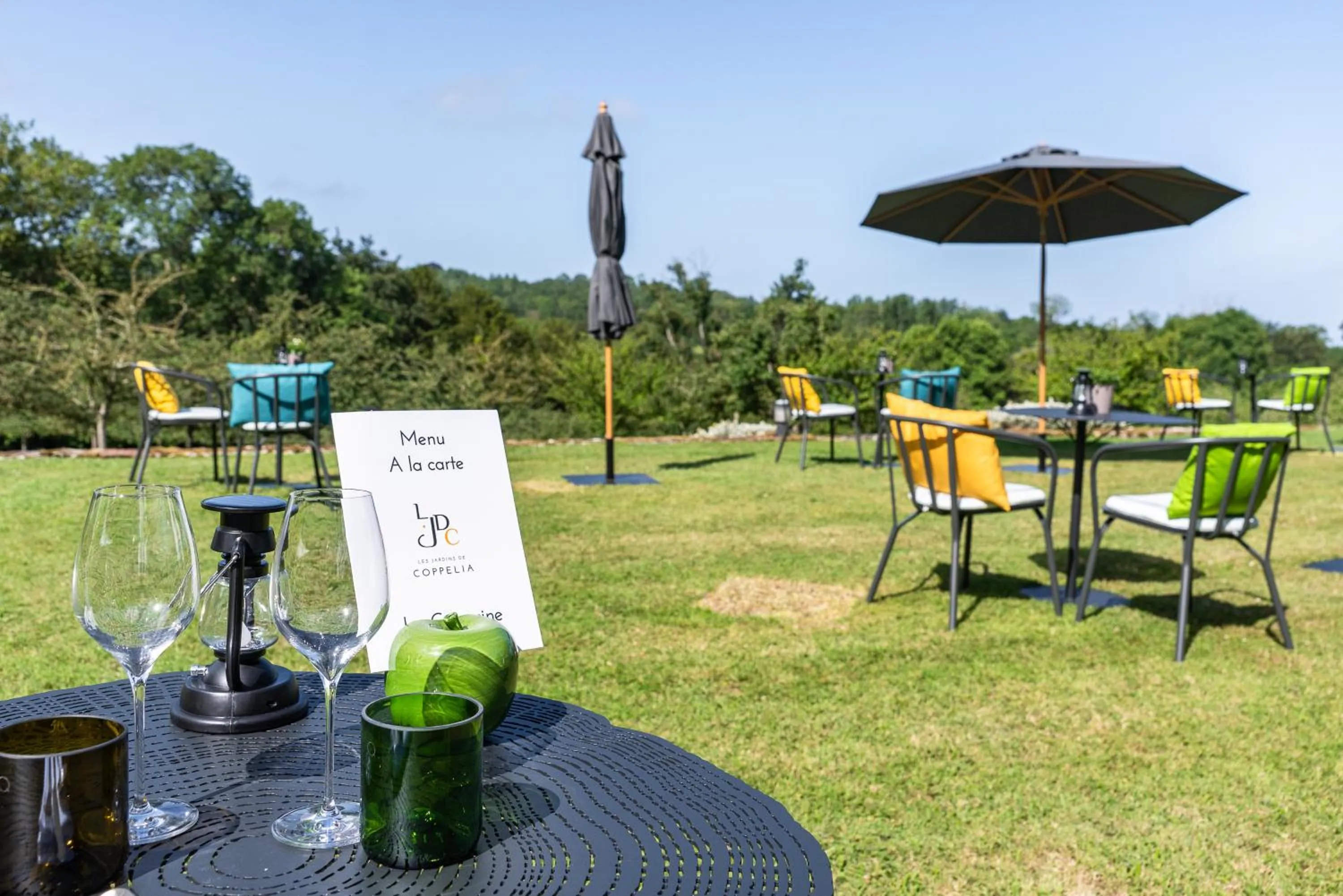 Patio in Les Jardins de Coppélia