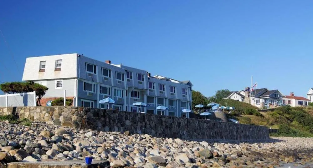 Property building in Cutty Sark Motel