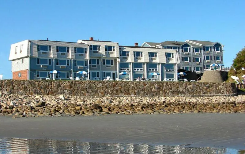 Property building in Cutty Sark Motel