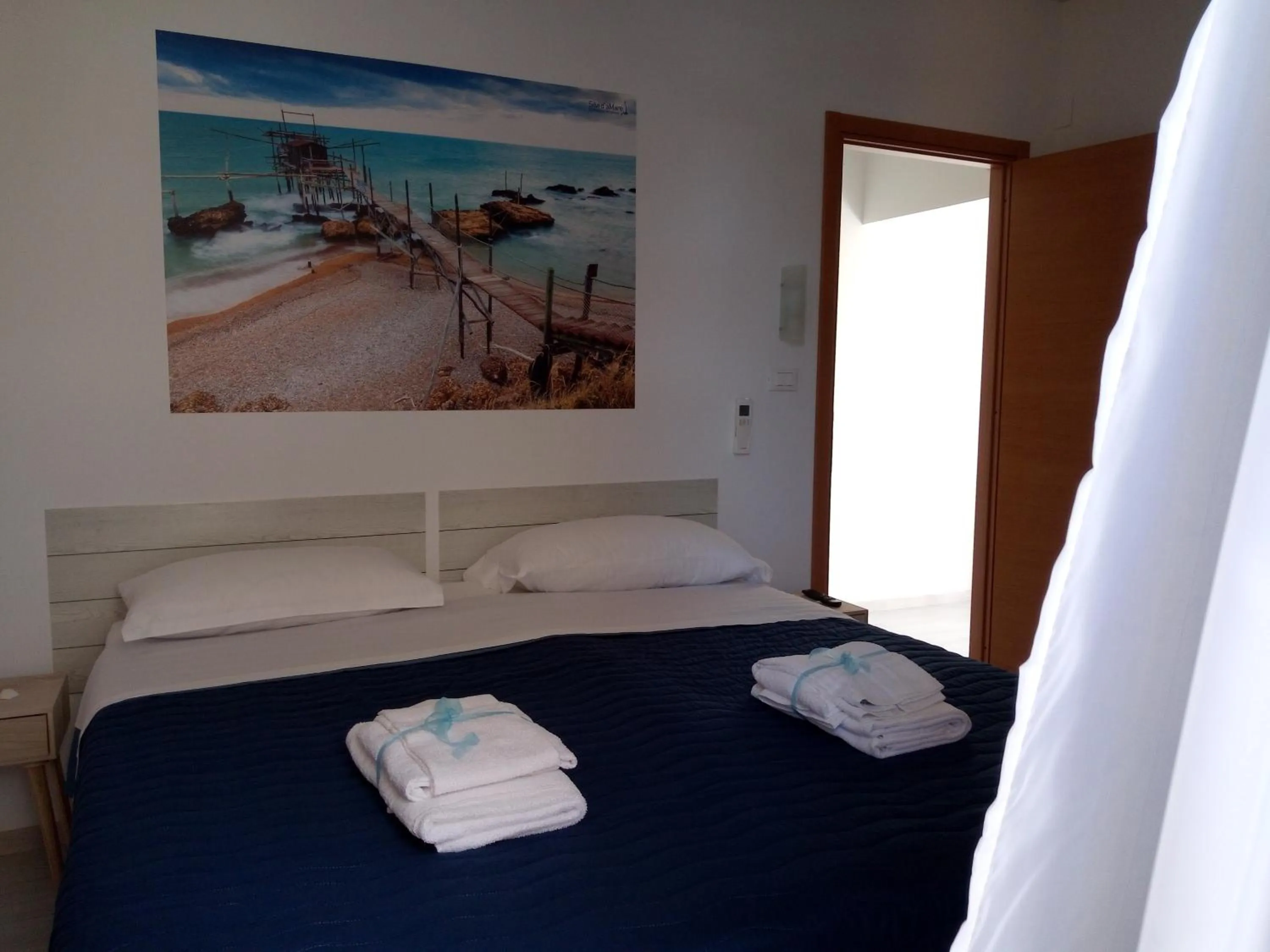 Bedroom, Bed in Silvi d'aMare