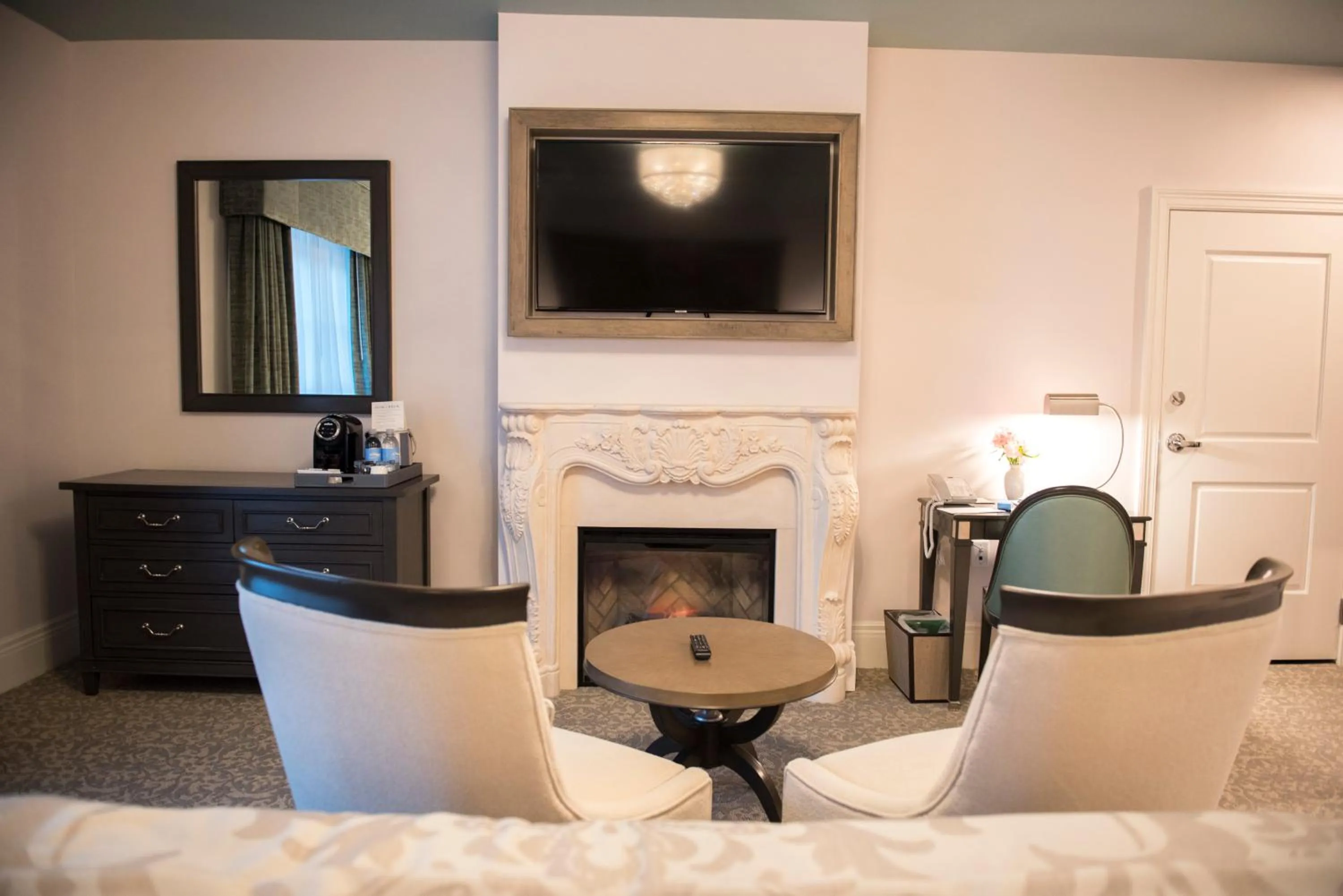 Bedroom in Mirbeau Inn & Spa, Rhinebeck