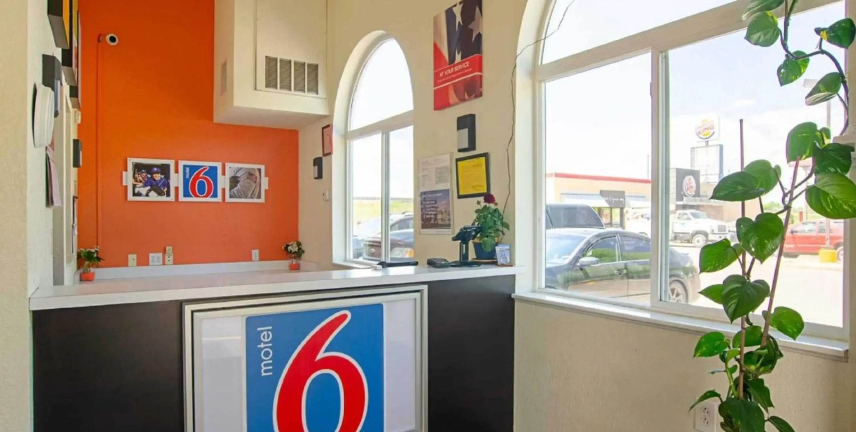 Lobby or reception in Motel 6-Fort Lupton, CO Lobby or reception in Motel 6-Fort Lupton, CO