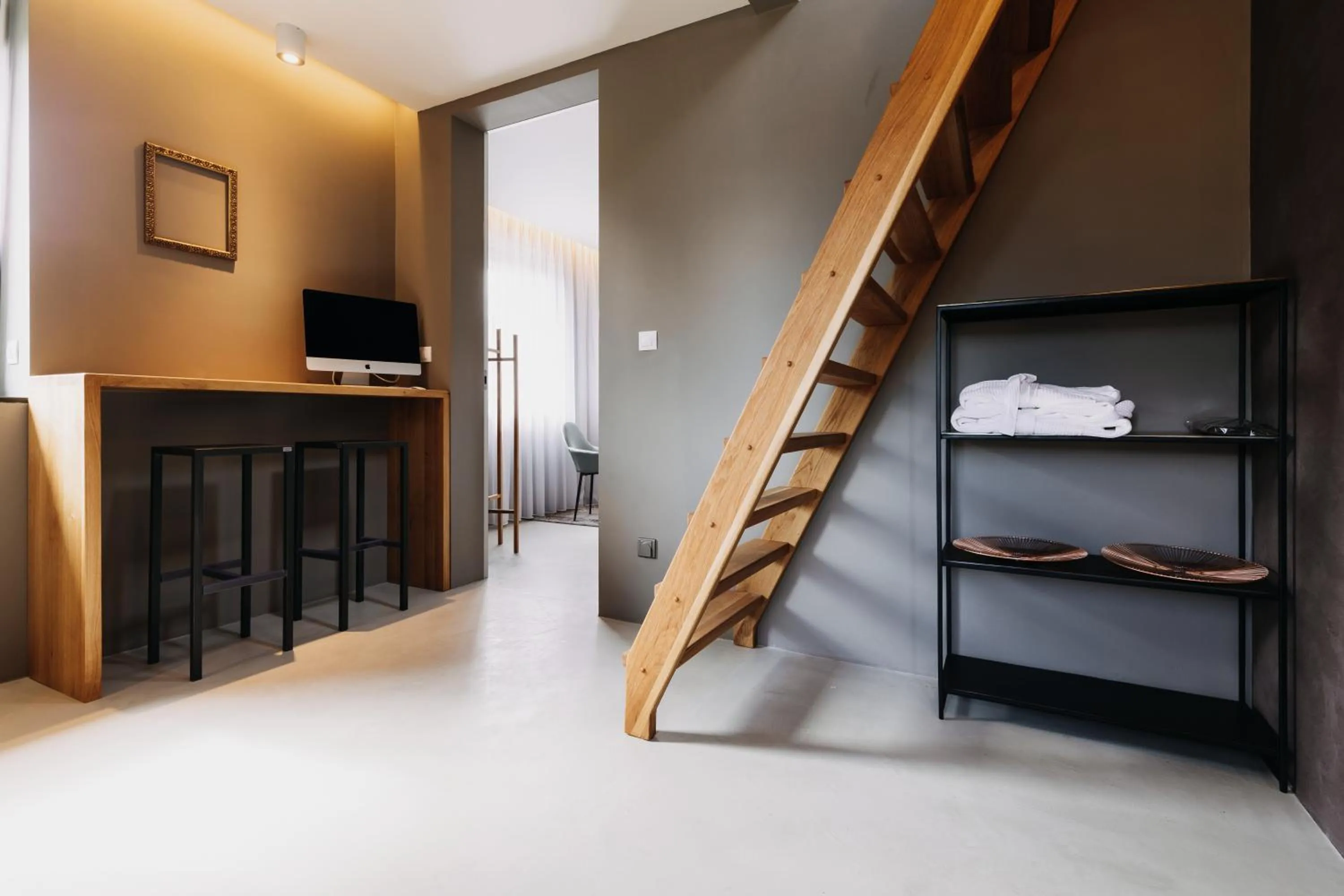 Communal lounge/ TV room in VILLA BRICOLA - Boutique Apartments