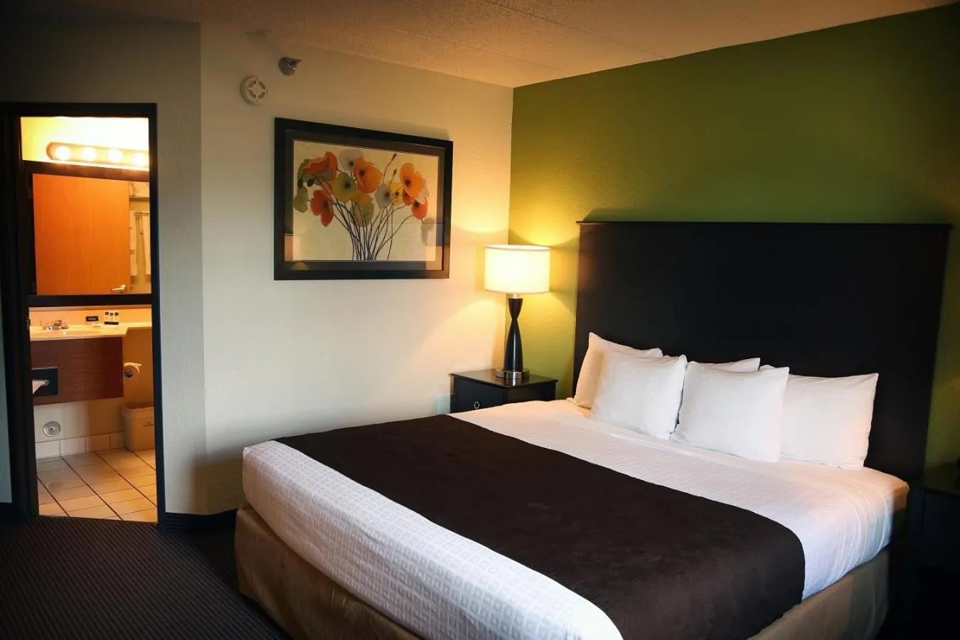 Photo of the whole room, Bed in AmericInn by Wyndham Wadena