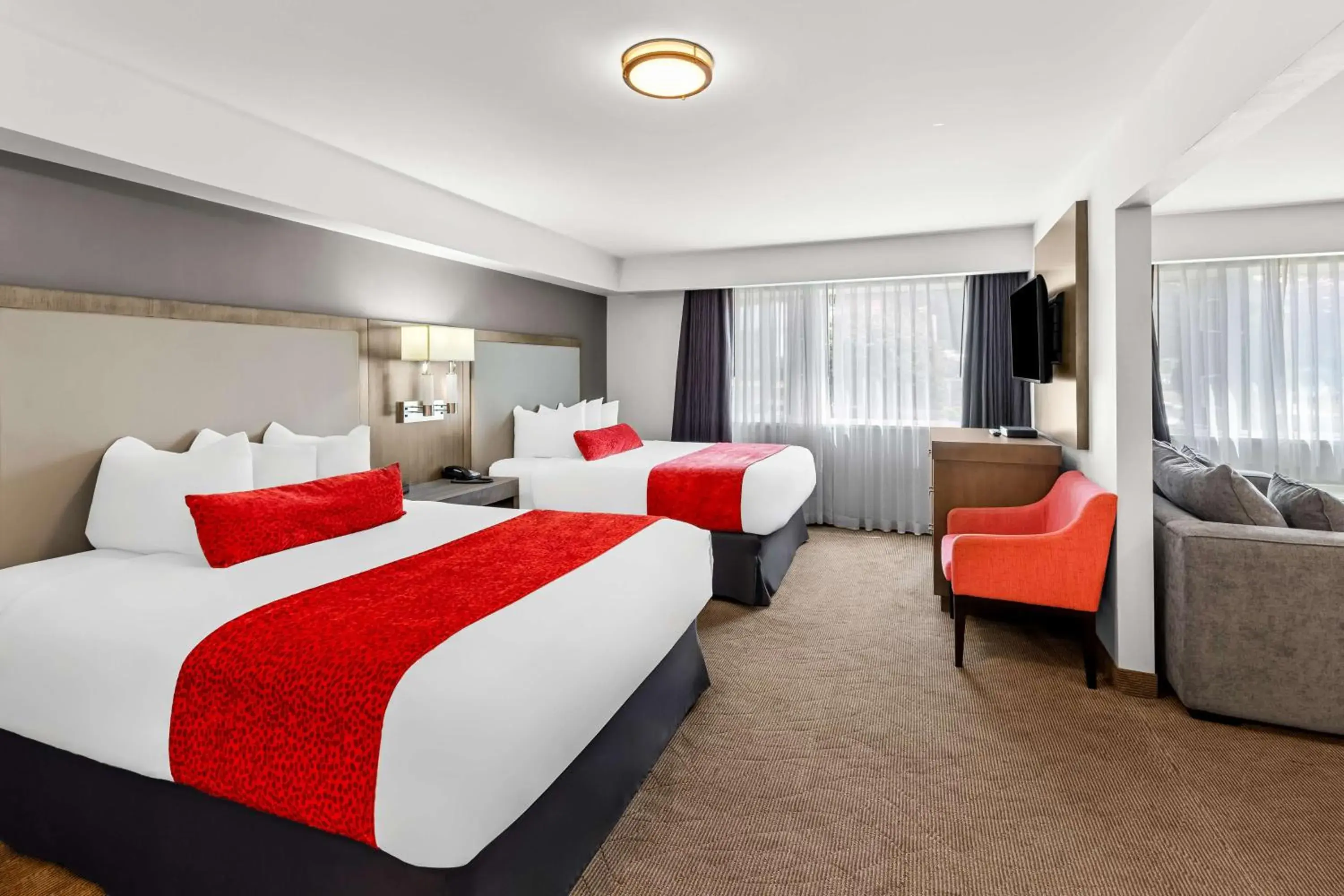 Bedroom, Bed in Best Western Cowichan Valley Inn Bedroom, Bed in Best Western Cowichan Valley Inn