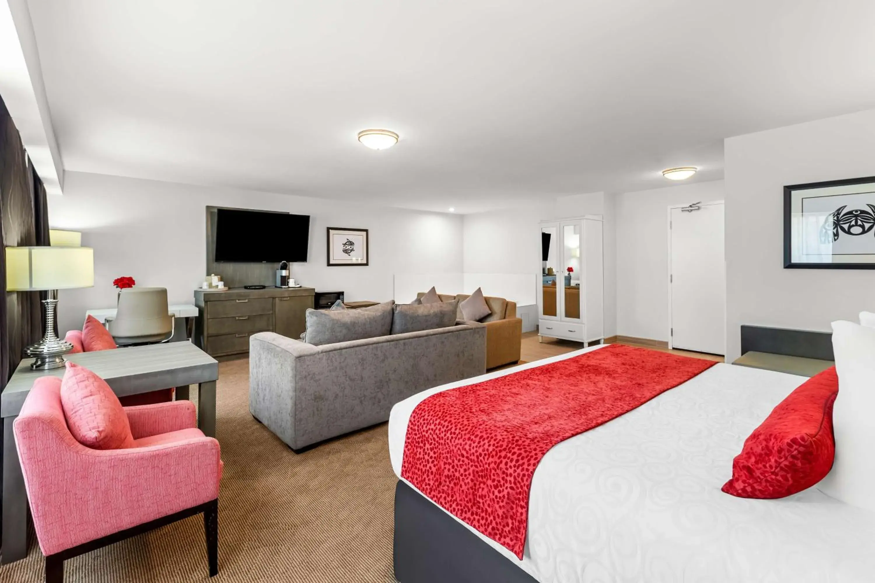 Bedroom, Bed in Best Western Cowichan Valley Inn Bedroom, Bed in Best Western Cowichan Valley Inn