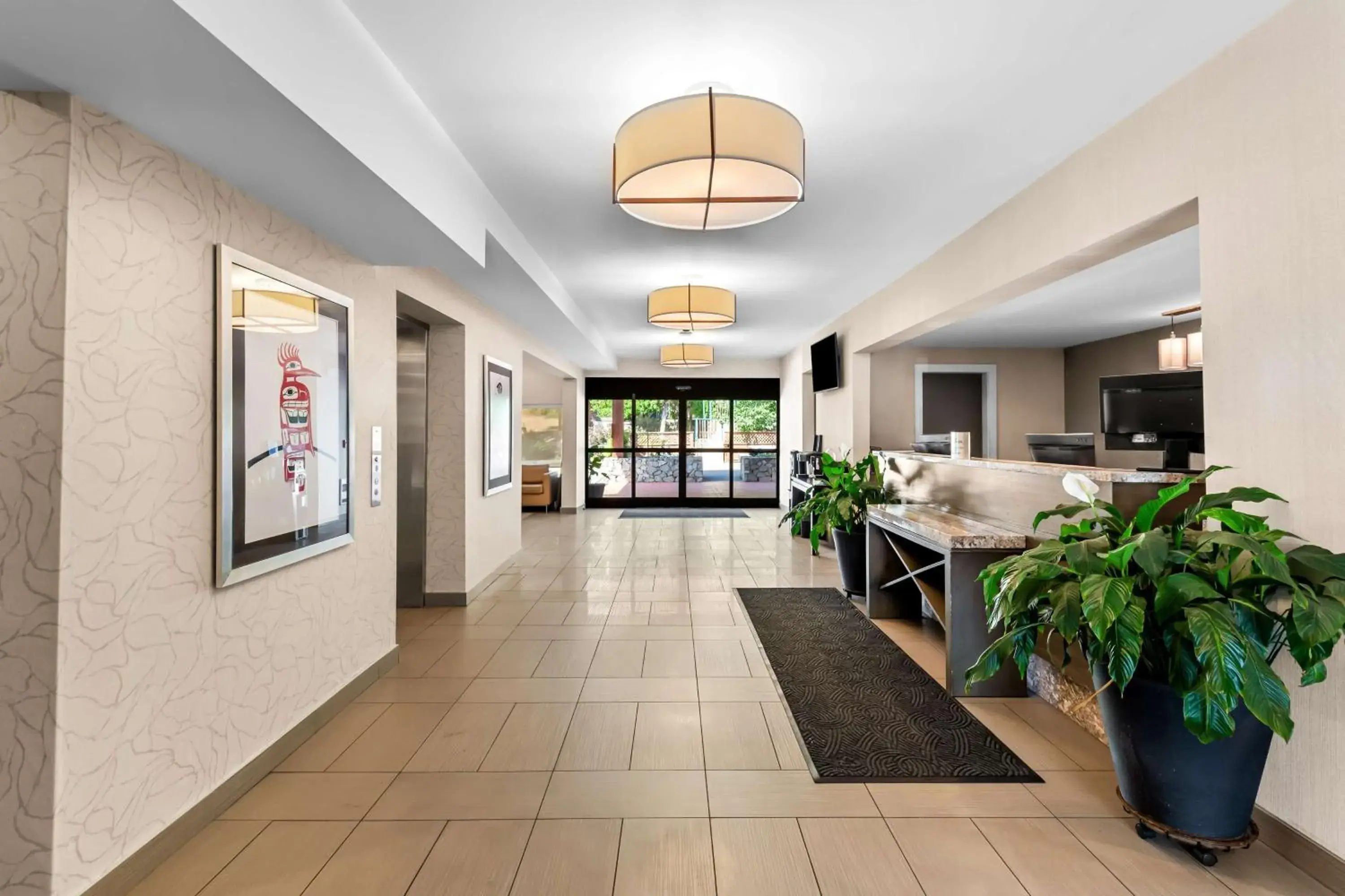 Lobby or reception in Best Western Cowichan Valley Inn Lobby or reception in Best Western Cowichan Valley Inn