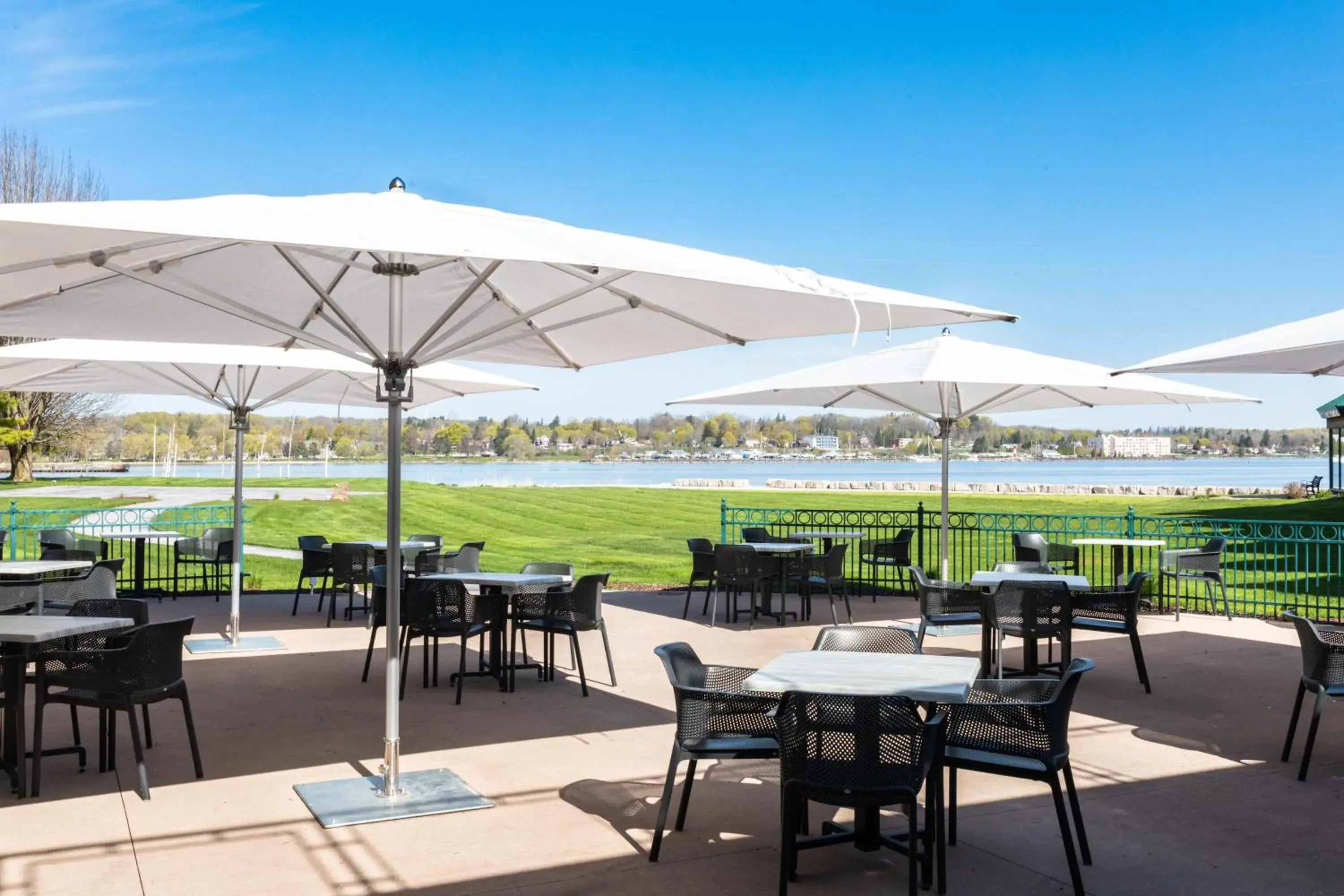 Restaurant/places to eat in Best Western Inn On The Bay Restaurant/places to eat in Best Western Inn On The Bay